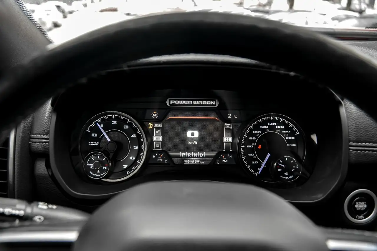 RAM 2500 снимка RAM 2500