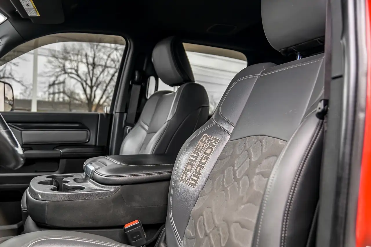 RAM 2500 снимка RAM 2500