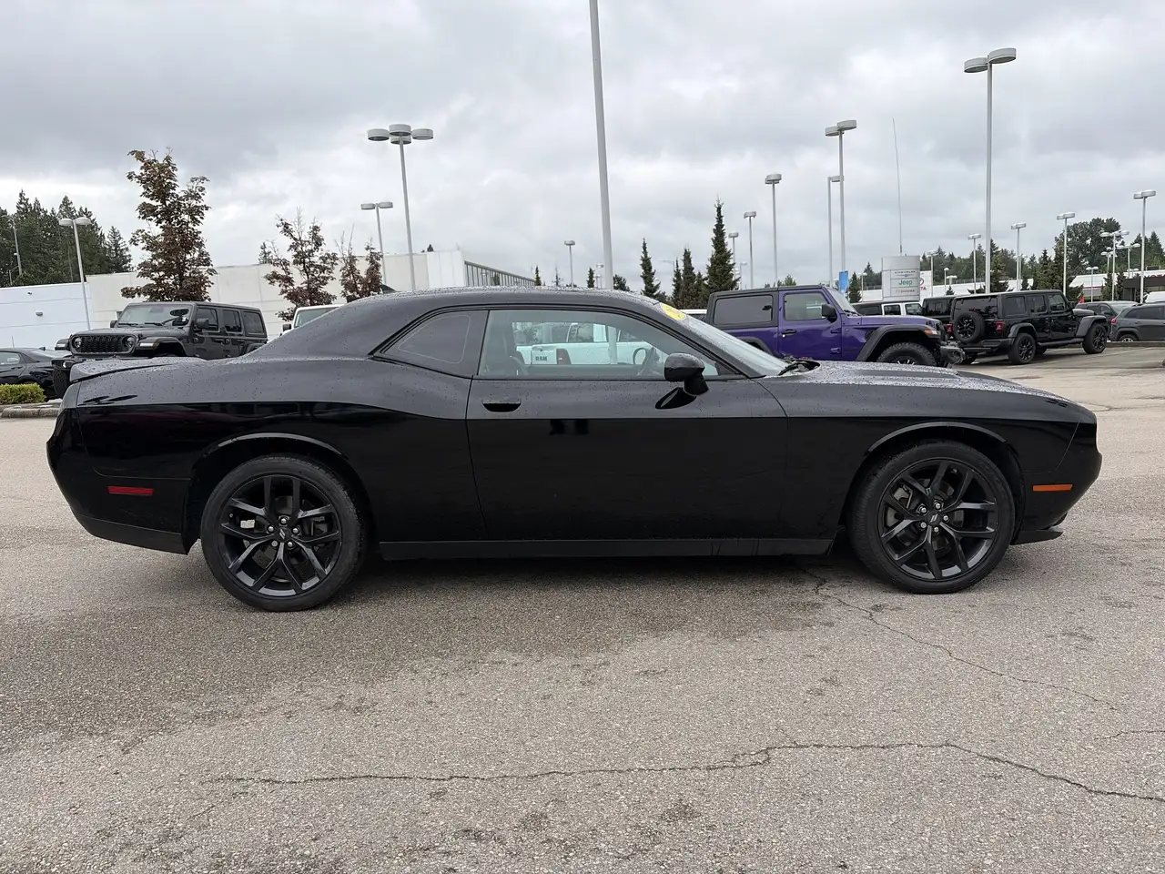 Dodge Challenger снимка Dodge Challenger