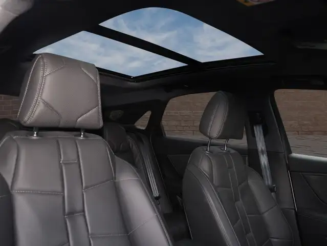 DS Automobiles DS 7 Crossback view 10