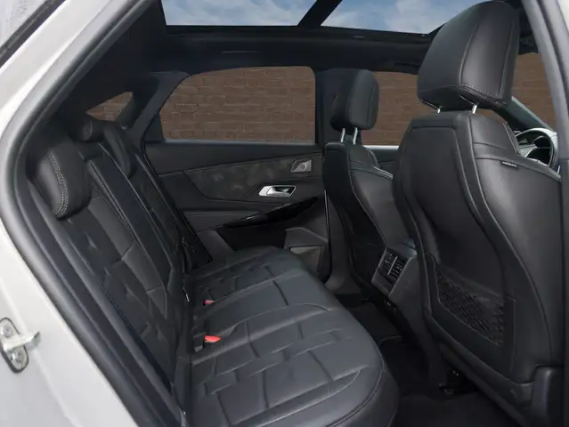 DS Automobiles DS 7 Crossback view 11