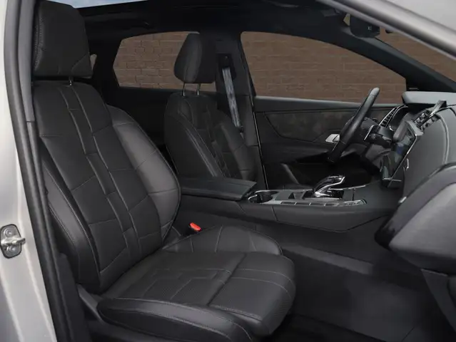 DS Automobiles DS 7 Crossback view 8