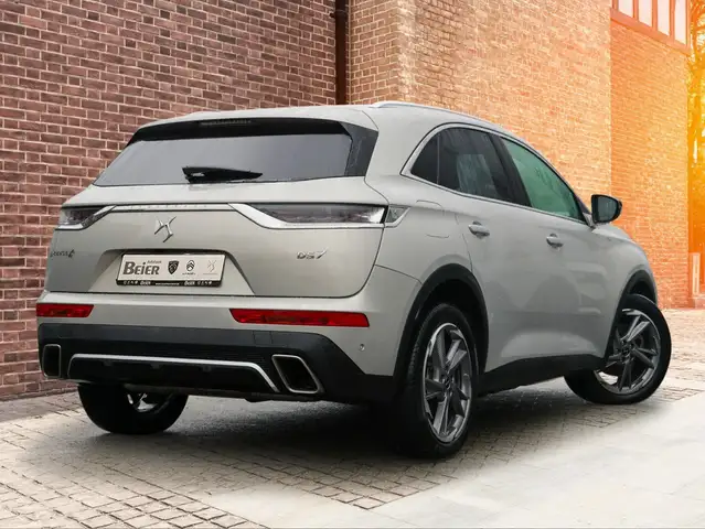 DS Automobiles DS 7 Crossback view 4