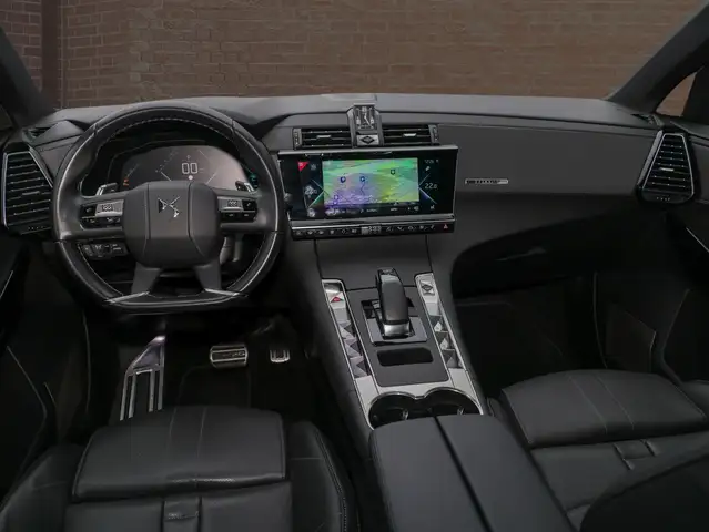DS Automobiles DS 7 Crossback view 14