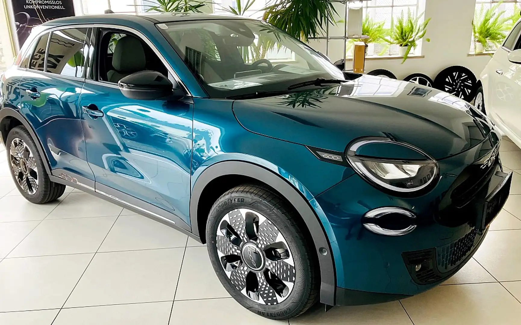 Fiat 600 Hybrid 100 6-Gang eDCT La Prima Grün - 1