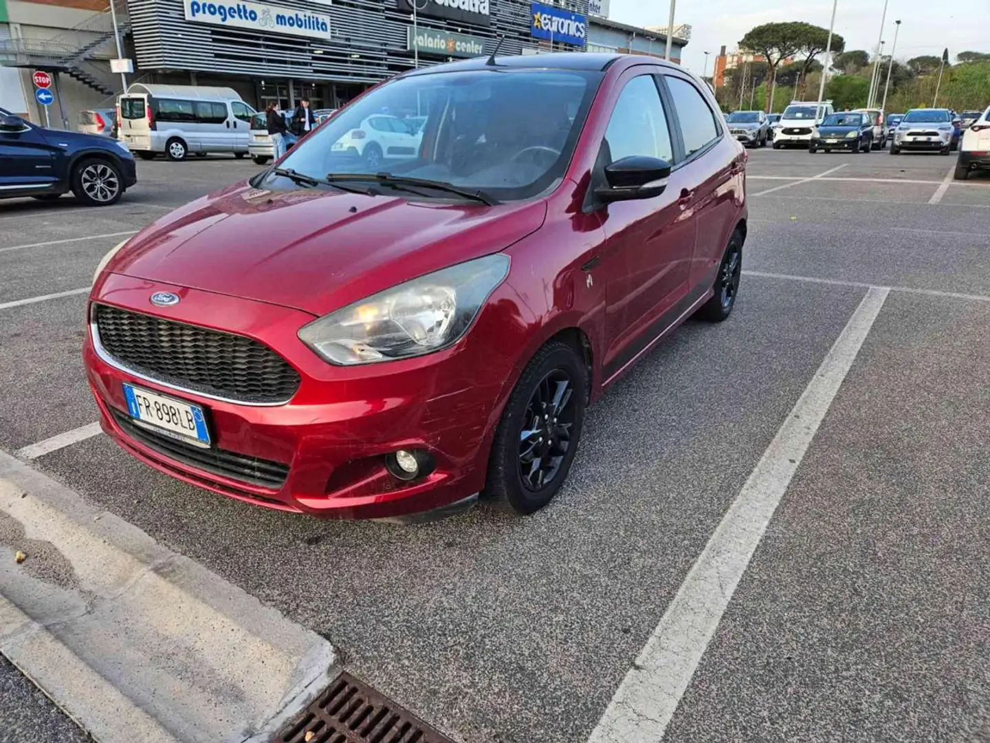 Ford Ka/Ka+ 1.2 85 CV Start&Stop Ultimate Rosso - 1