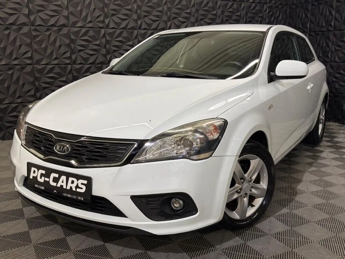 Kia ProCeed / pro_cee'd pro_cee'd 1.4 Cool Blanc - 1