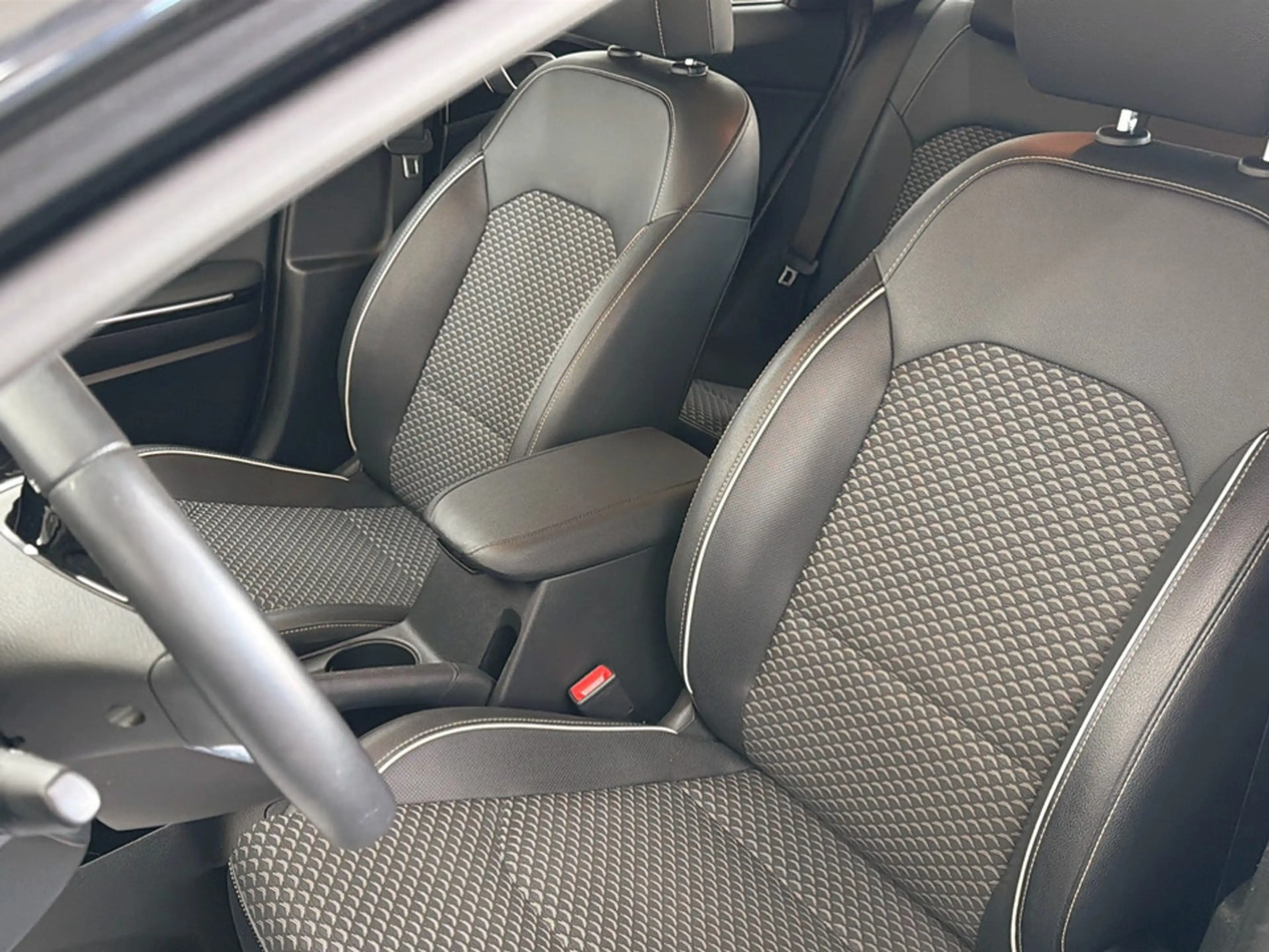 Kia Ceed / cee'd Kia Ceed Sportswagon Gold — photo 13