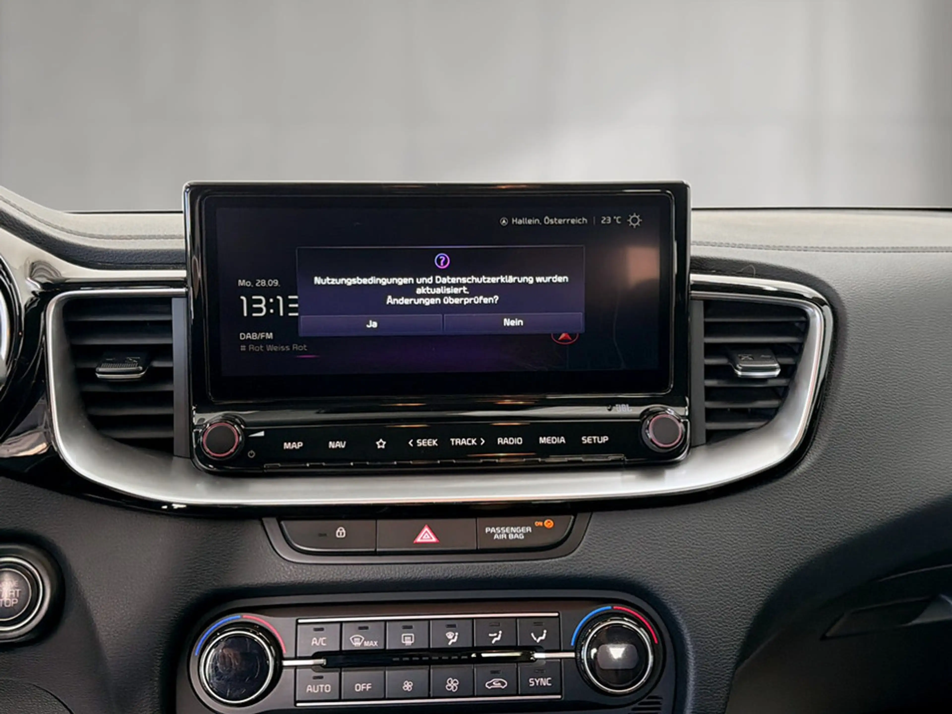 Kia Ceed / cee'd Kia Ceed Sportswagon Gold — photo 12