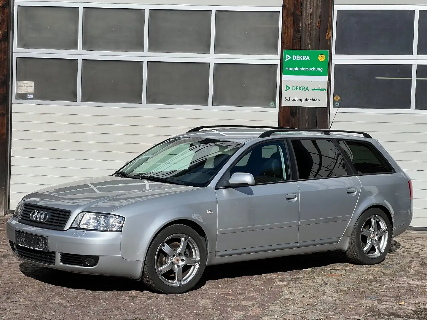 Audi A6 Avant 2.5 TDI Dieselpumpe defekt Silber - 2