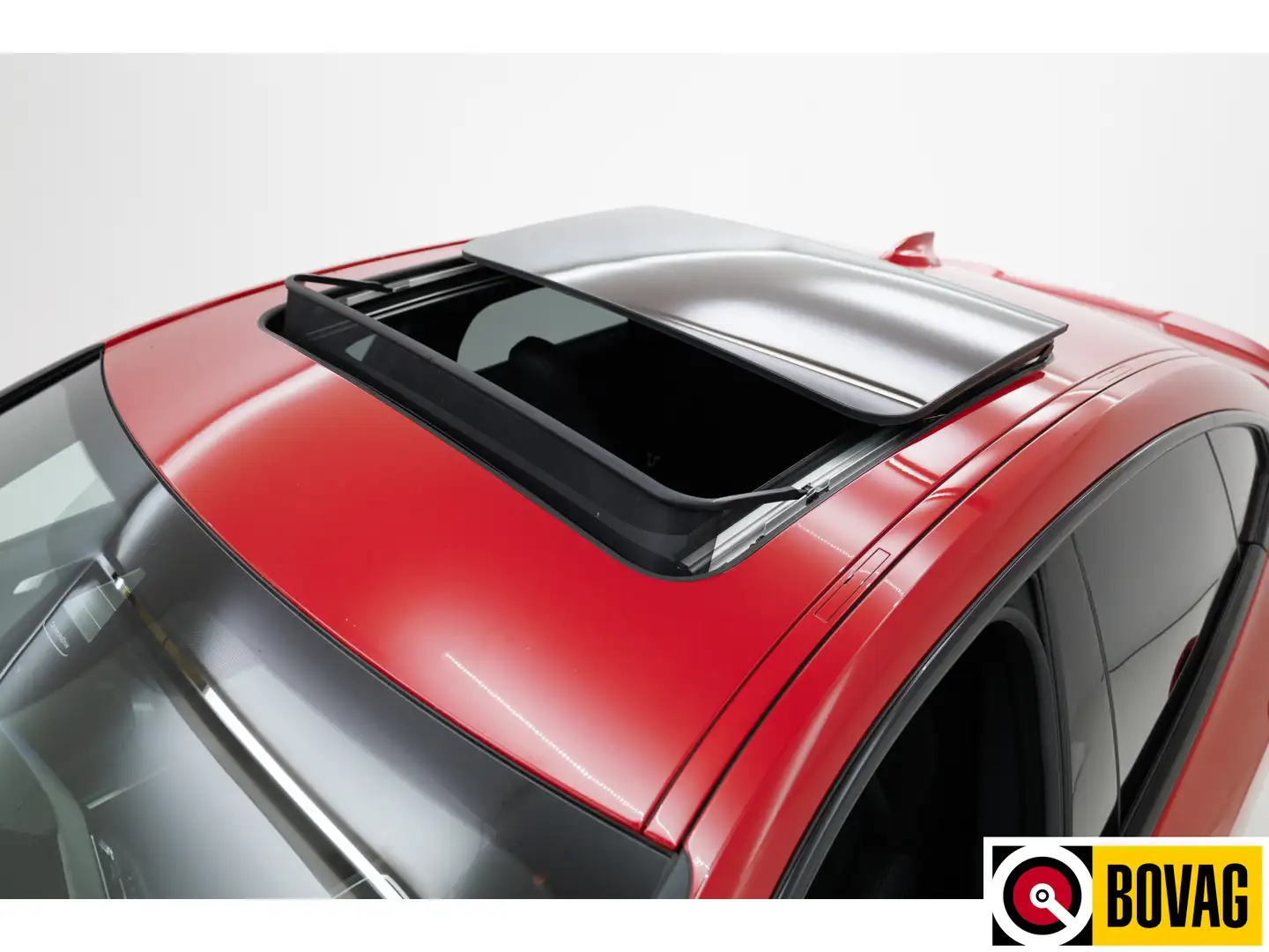 BMW 220 2-serie Gran Coupé 220i M-Sport Plus Bus. Edition Rood - 2