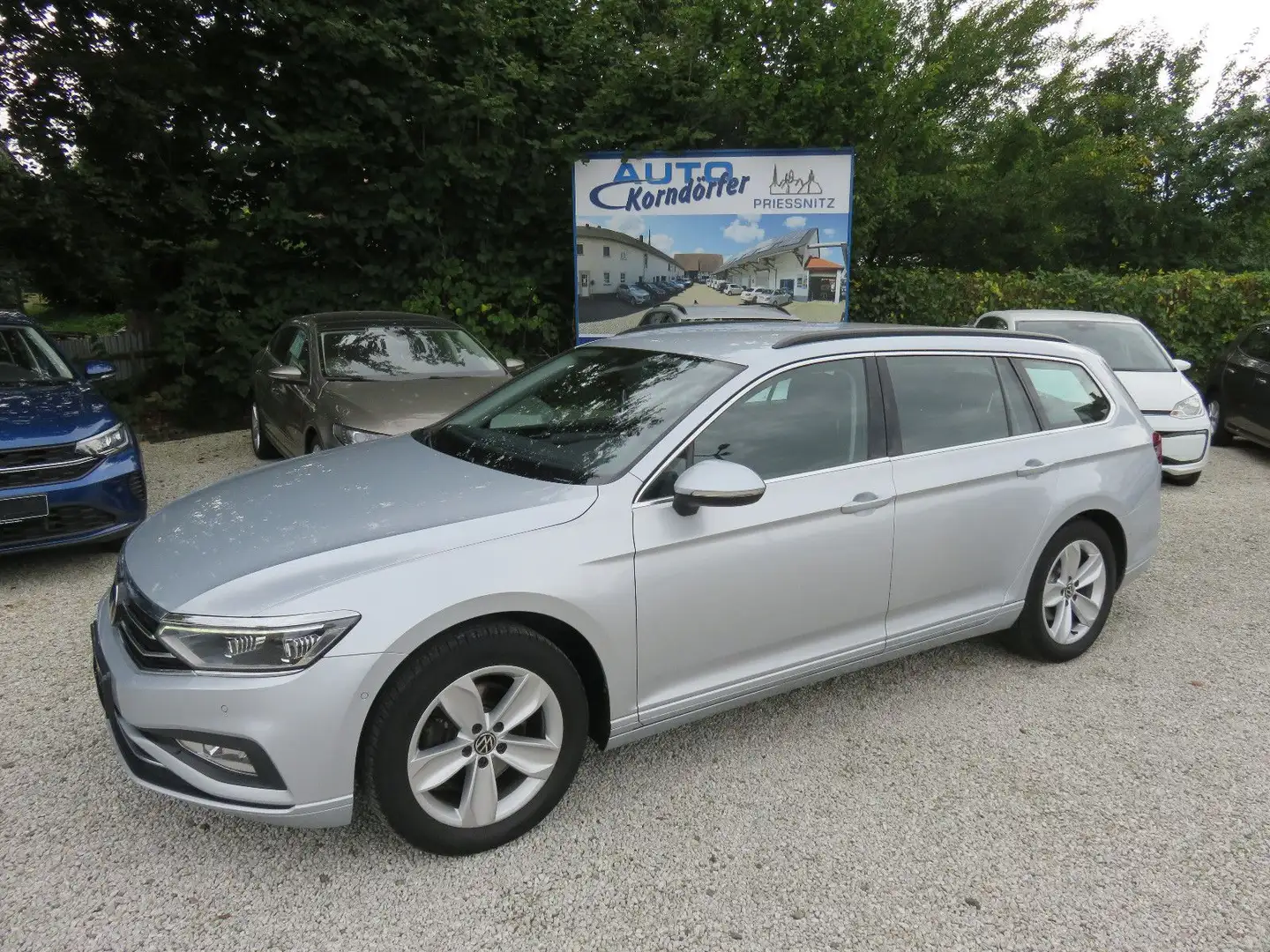Volkswagen Passat Variant 2.0 TDI Business LED, Standh. Silber - 2