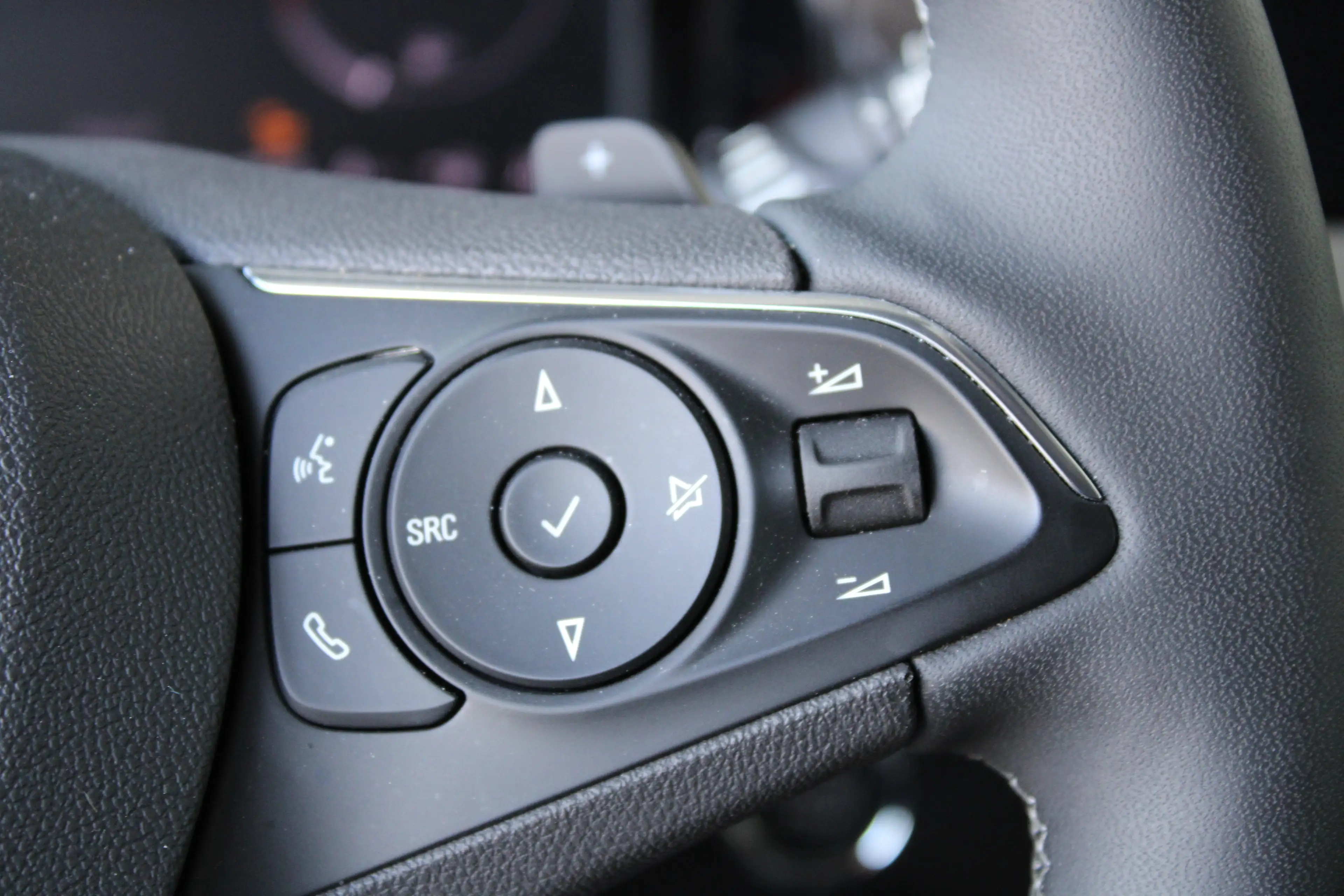 Opel Grandland 1.6 Turbo Plug-In Hybrid Business Elegance | Elekt — photo 21