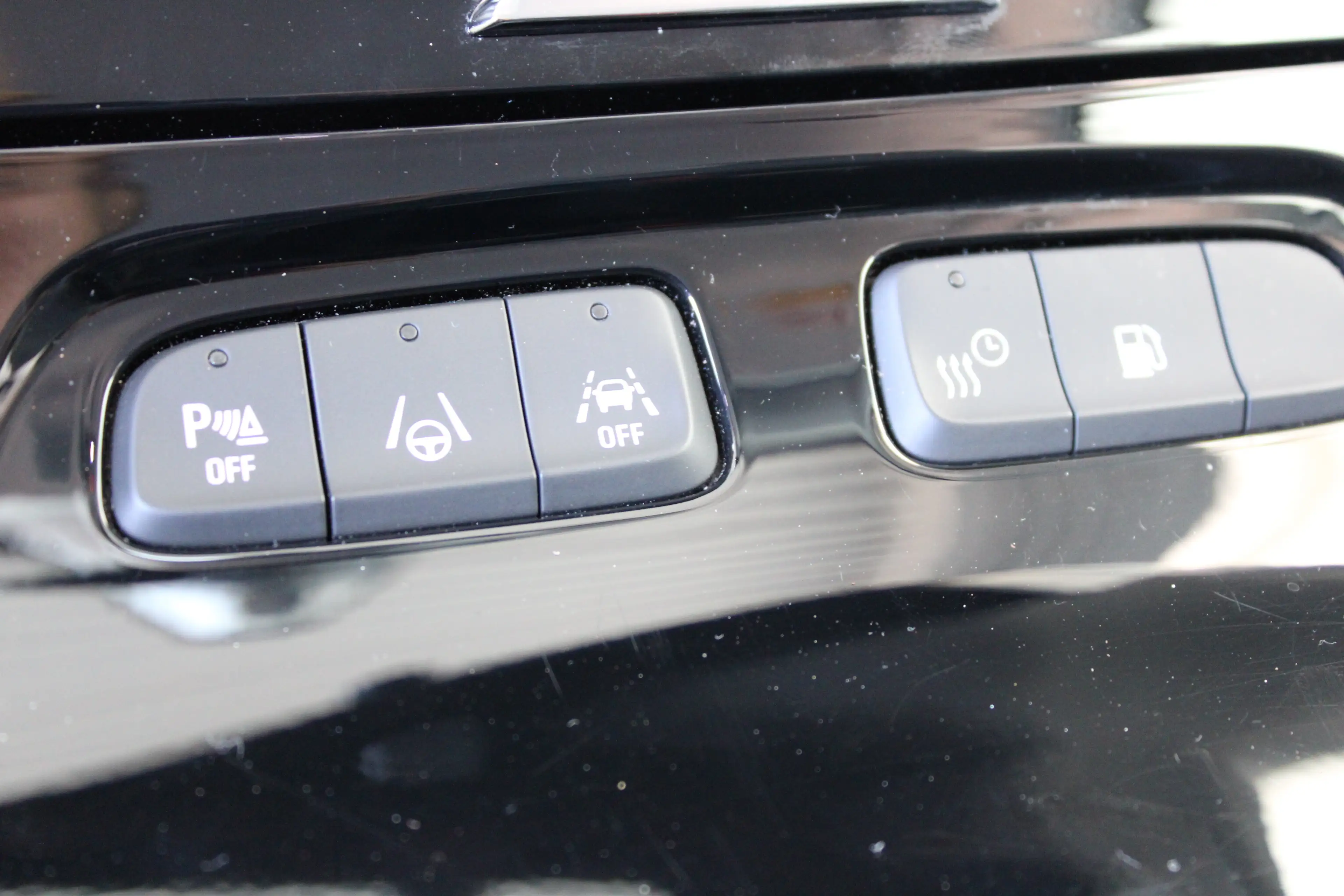 Opel Grandland 1.6 Turbo Plug-In Hybrid Business Elegance | Elekt — photo 30