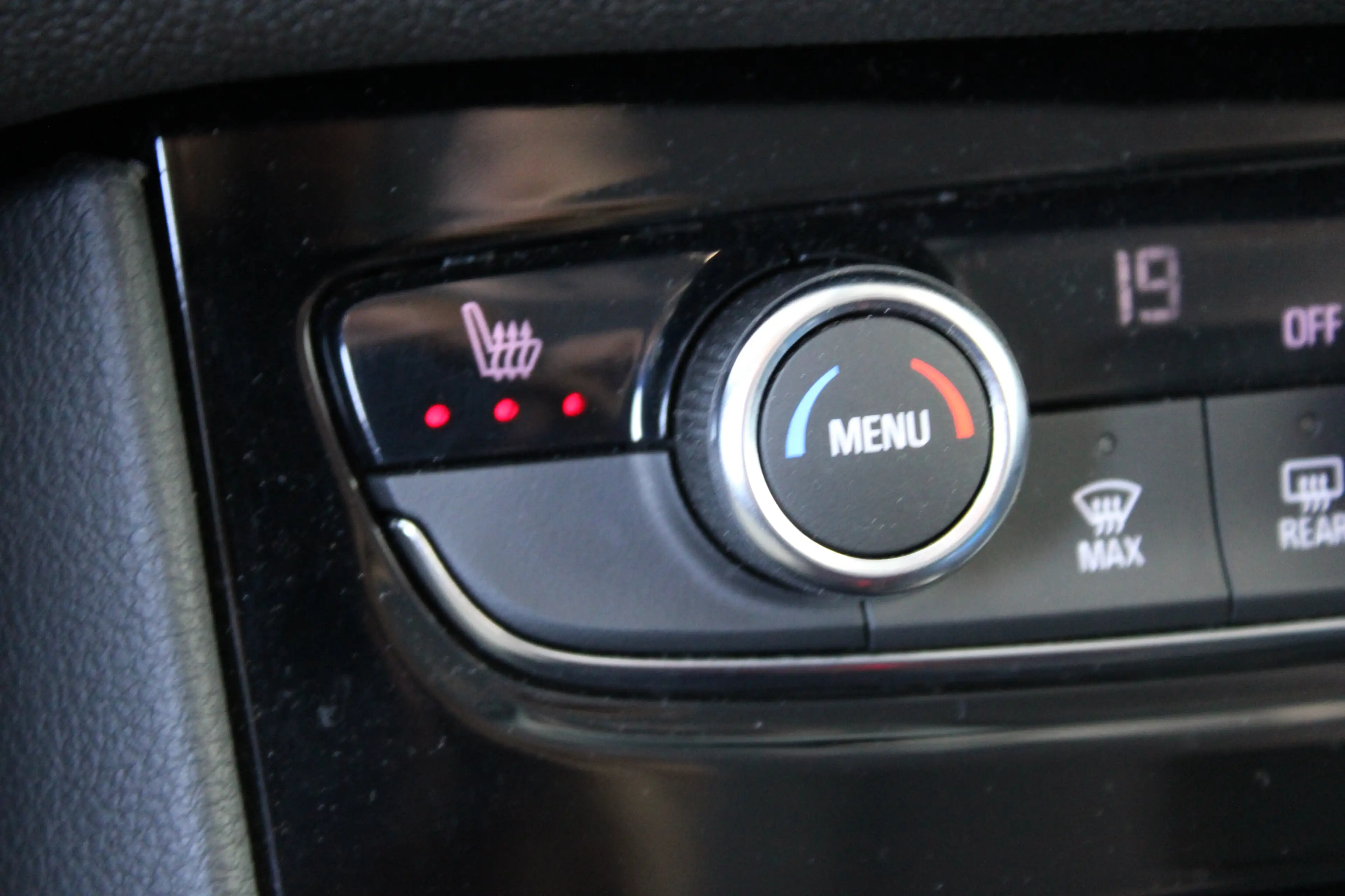 Opel Grandland 1.6 Turbo Plug-In Hybrid Business Elegance | Elekt — photo 28