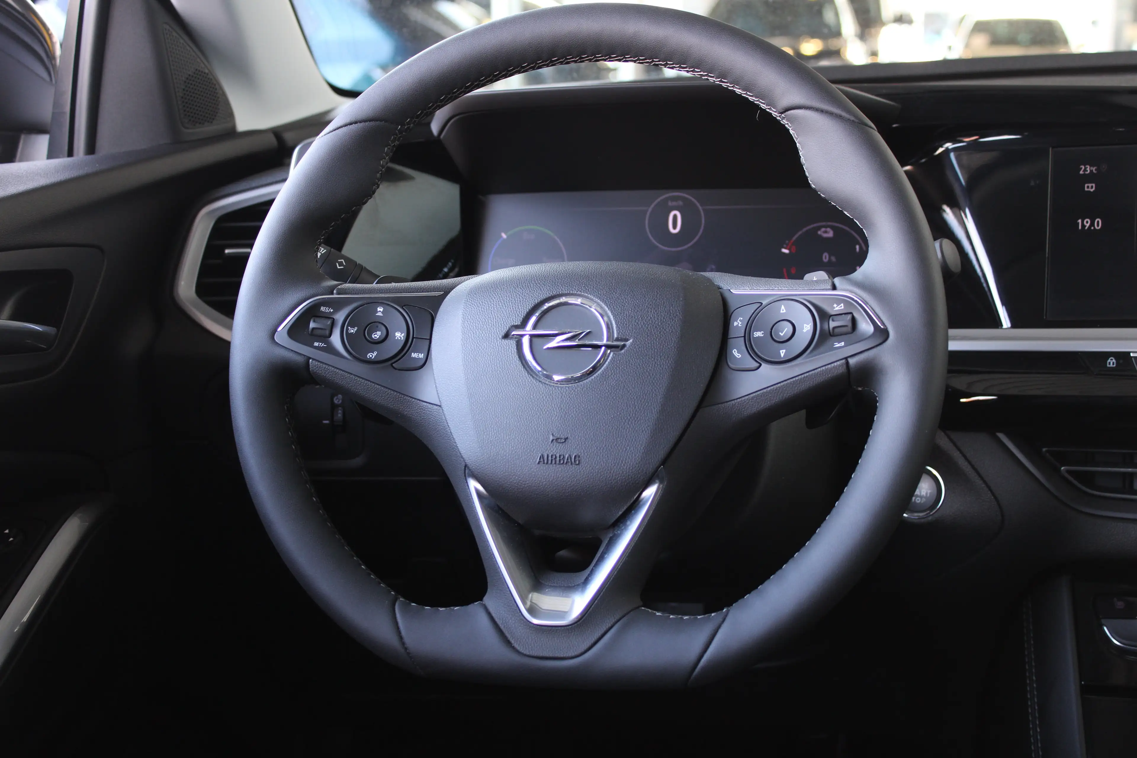 Opel Grandland 1.6 Turbo Plug-In Hybrid Business Elegance | Elekt — photo 17