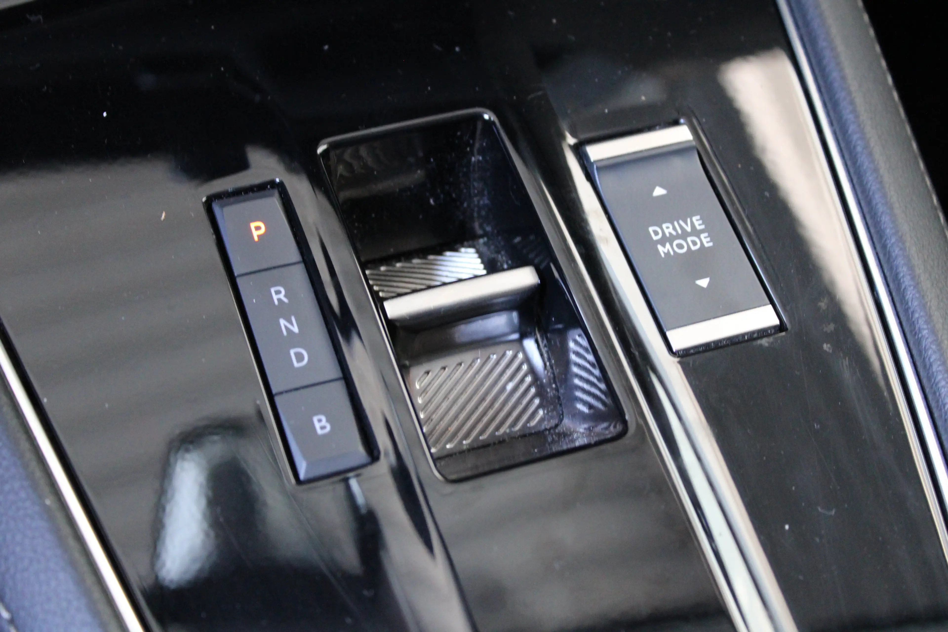 Opel Grandland 1.6 Turbo Plug-In Hybrid Business Elegance | Elekt — photo 31