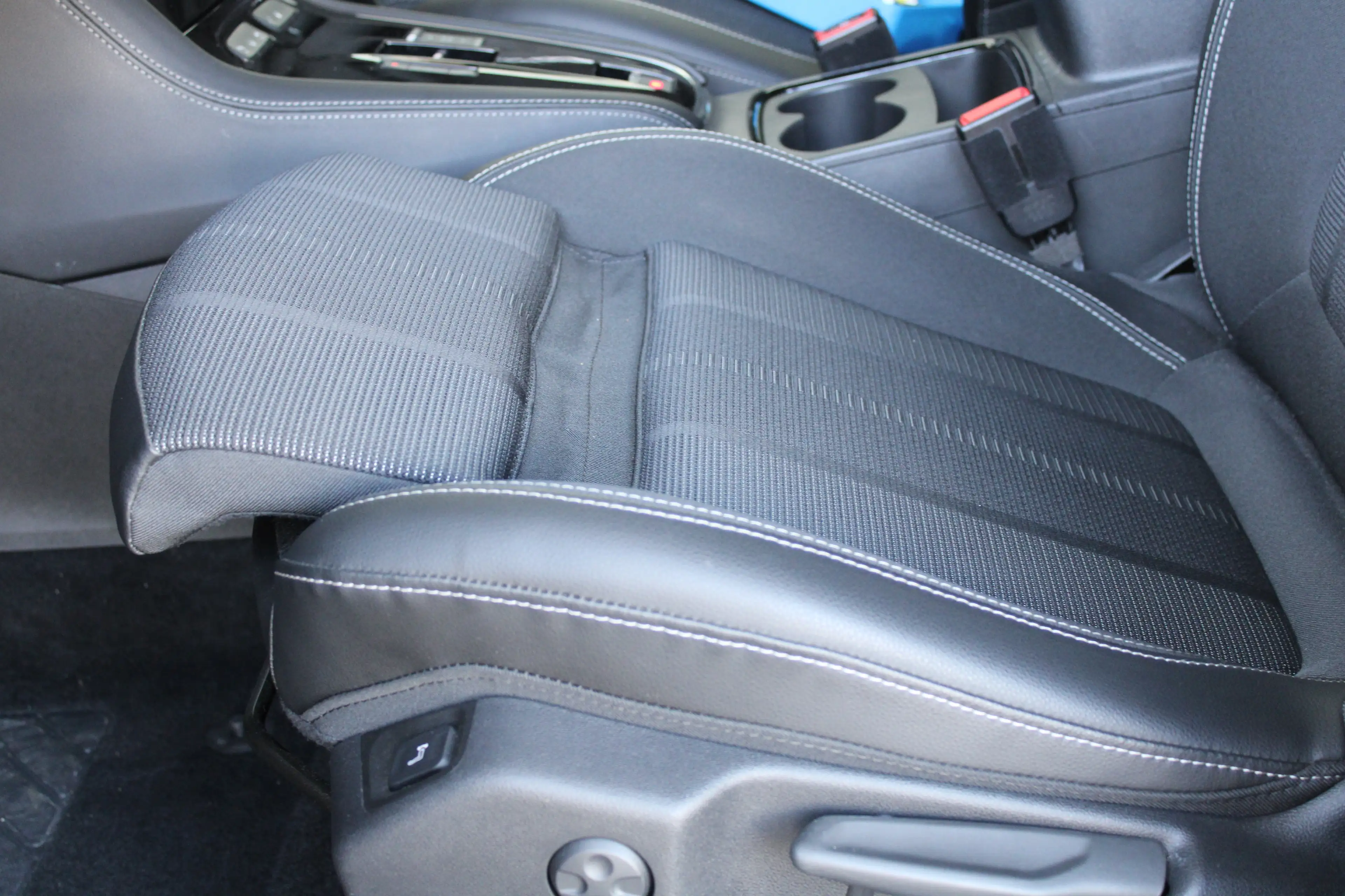 Opel Grandland 1.6 Turbo Plug-In Hybrid Business Elegance | Elekt — photo 13