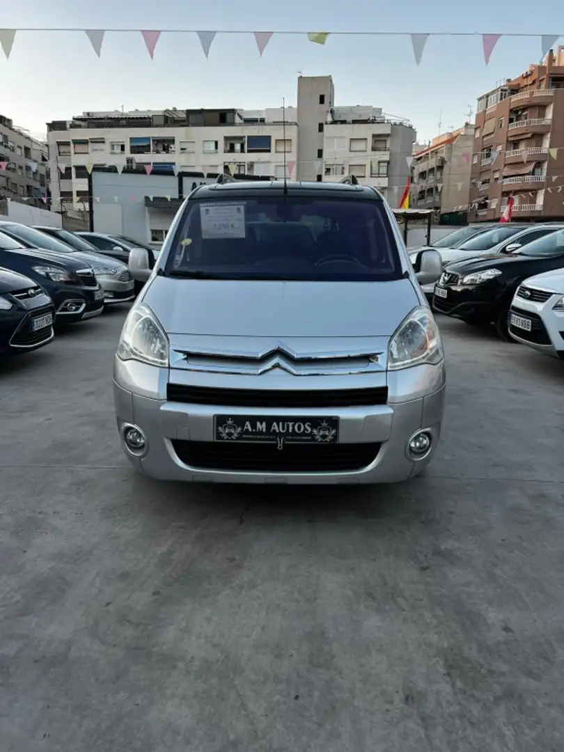 Citroen Berlingo B. Multispace 1.6HDi XTR Plus CMP 90 Grau - 2