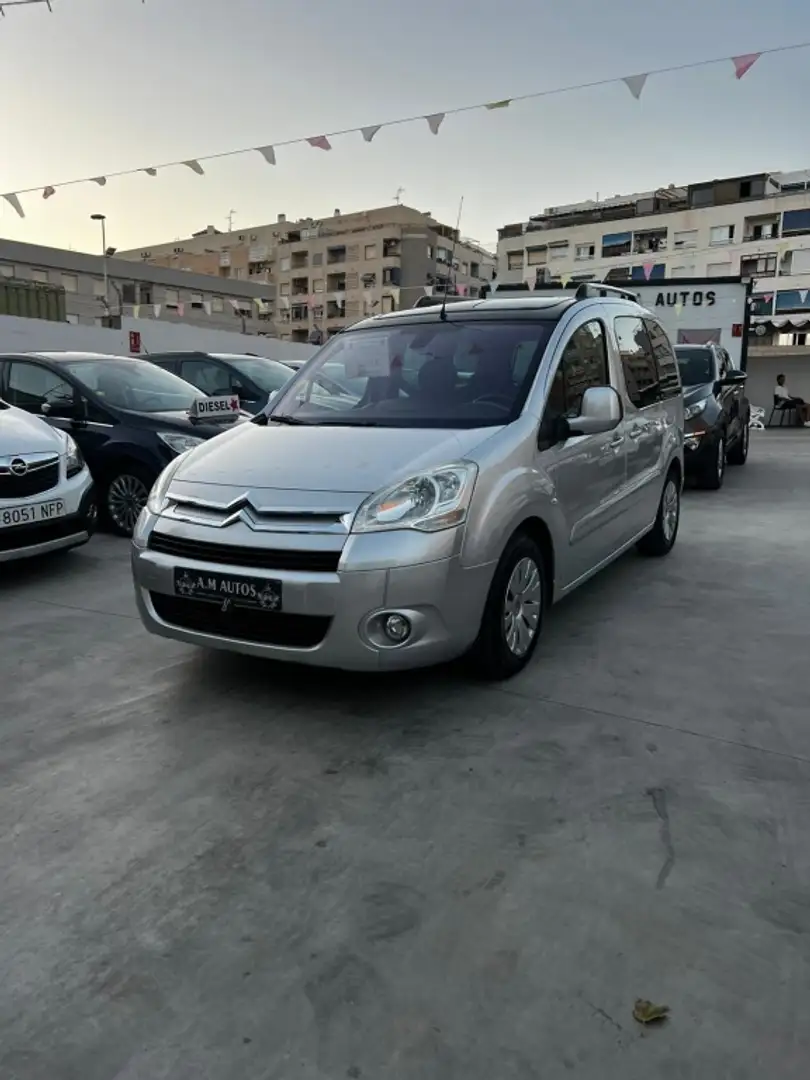 Citroen Berlingo B. Multispace 1.6HDi XTR Plus CMP 90 Grau - 1