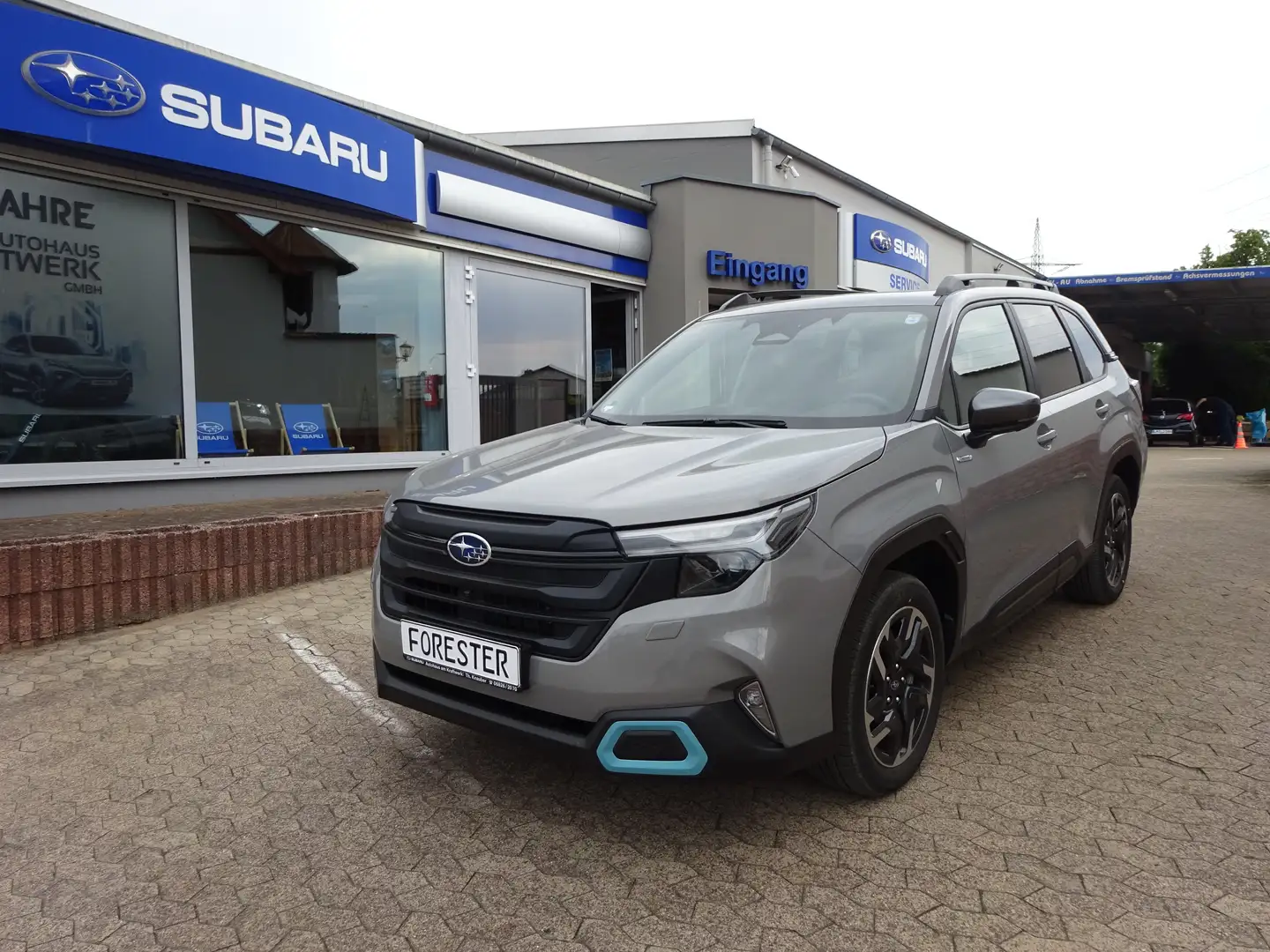 Subaru Forester 2.0ie Exclusive 2025 Modell*1.HD*AHK abn.* Gris - 1