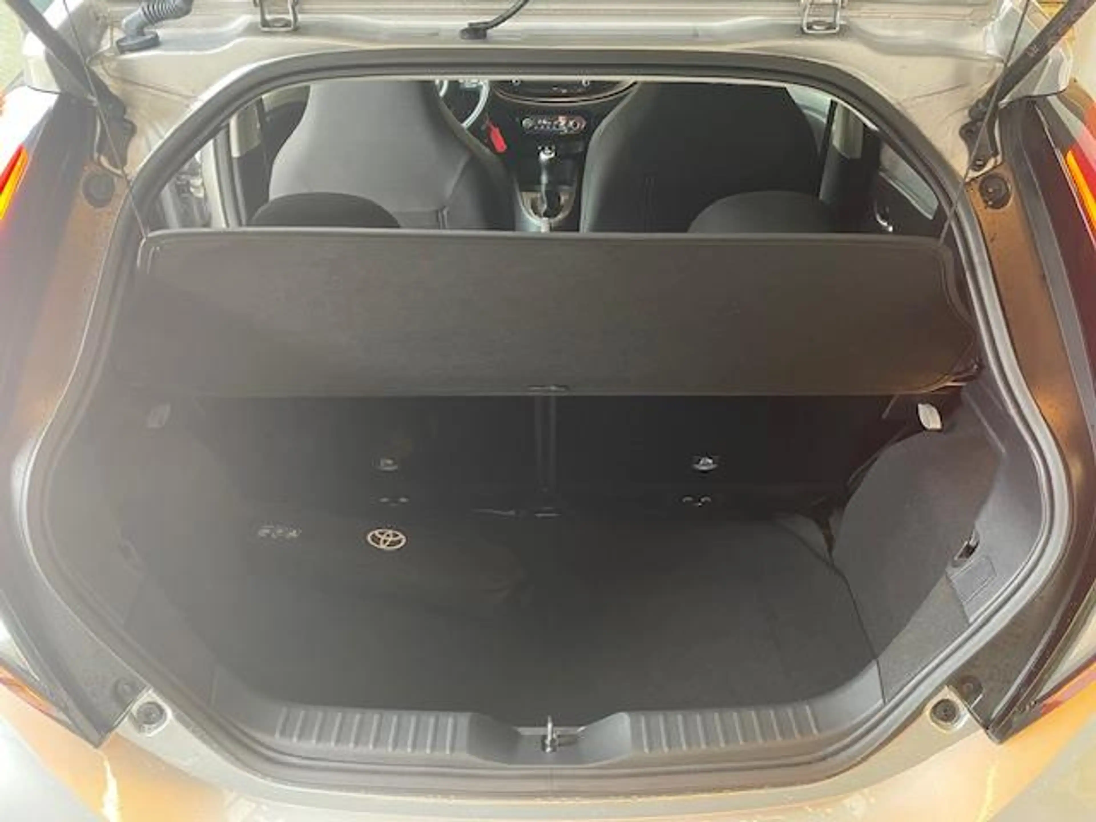 Toyota Aygo X 1.0 VVT-i MT First met lichtmetalen velgen — photo 8