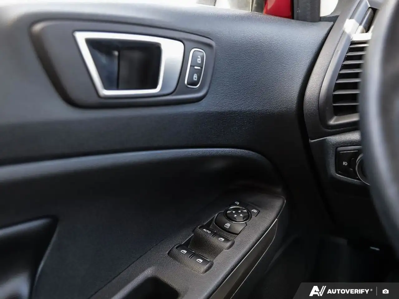 Ford EcoSport снимка Ford EcoSport