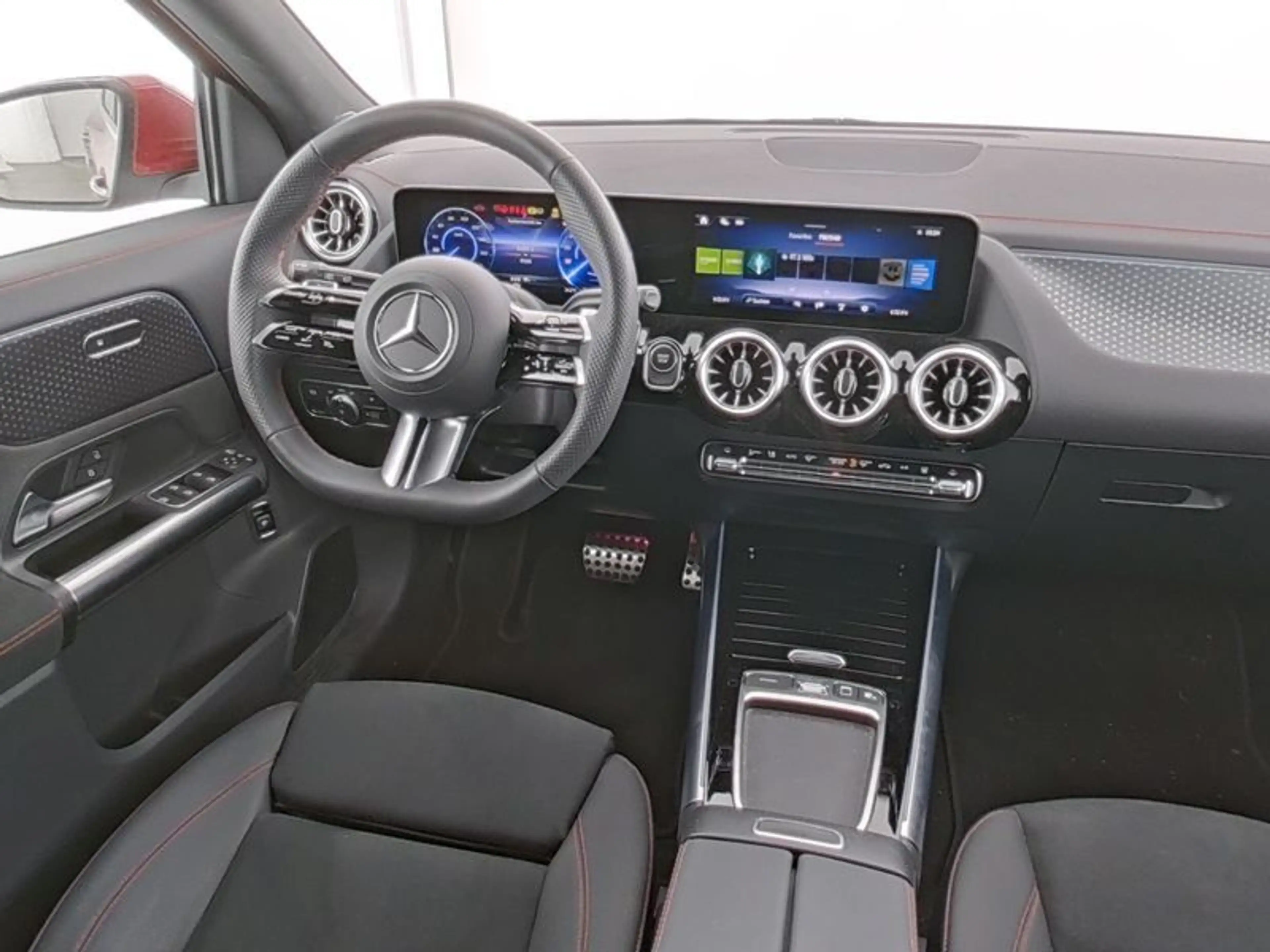 Mercedes-Benz EQA 250+ AMG-ADVANCED+ PANO 360° SOUND DISTRONIC — photo 8