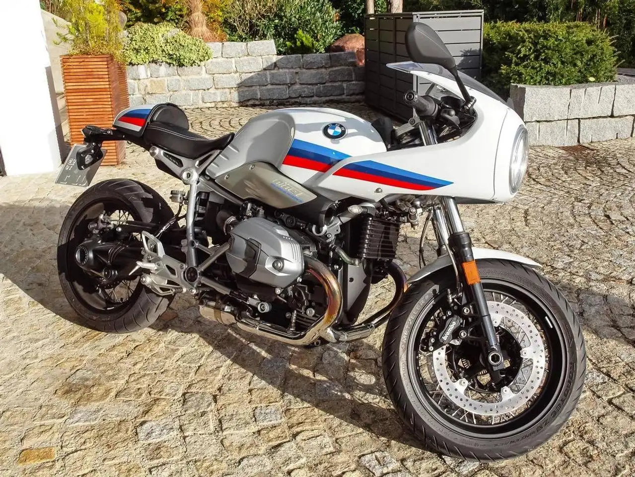 BMW R nineT