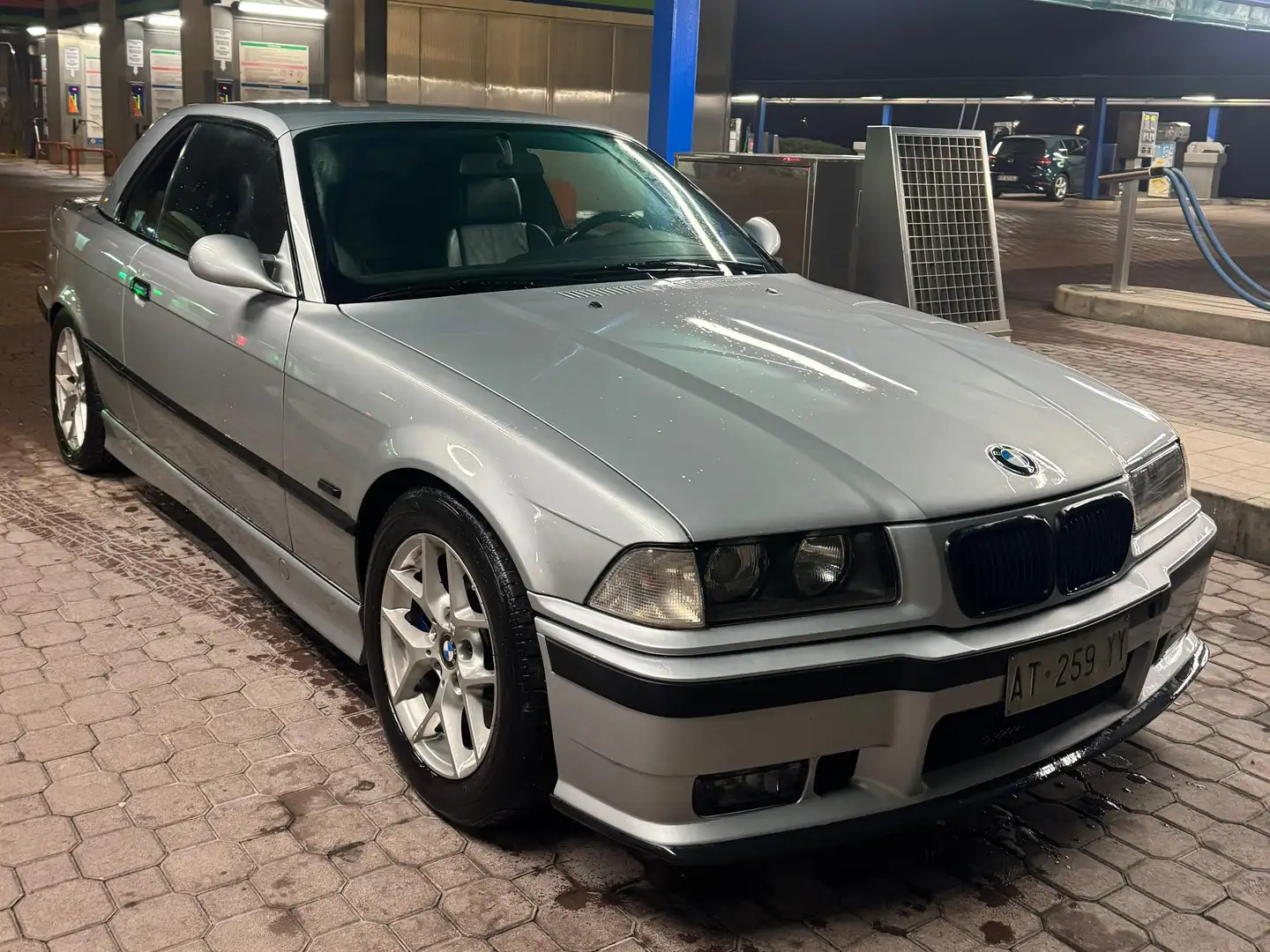 BMW 320 E36 swap M54B30 Gris - 1