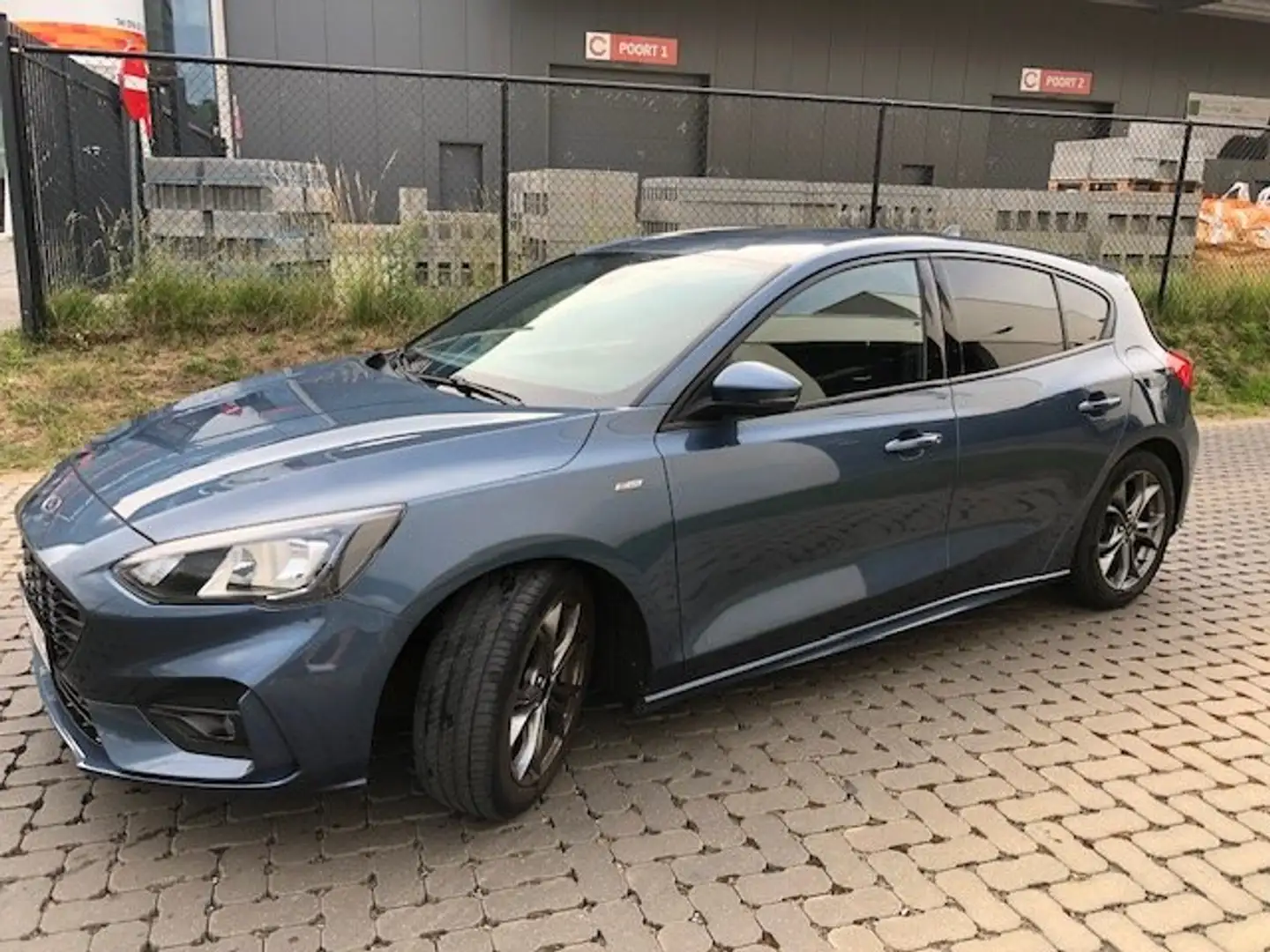 Ford Focus Focus 1.5 EcoBoost Start-Stopp-System ST-LINE Blauw - 2