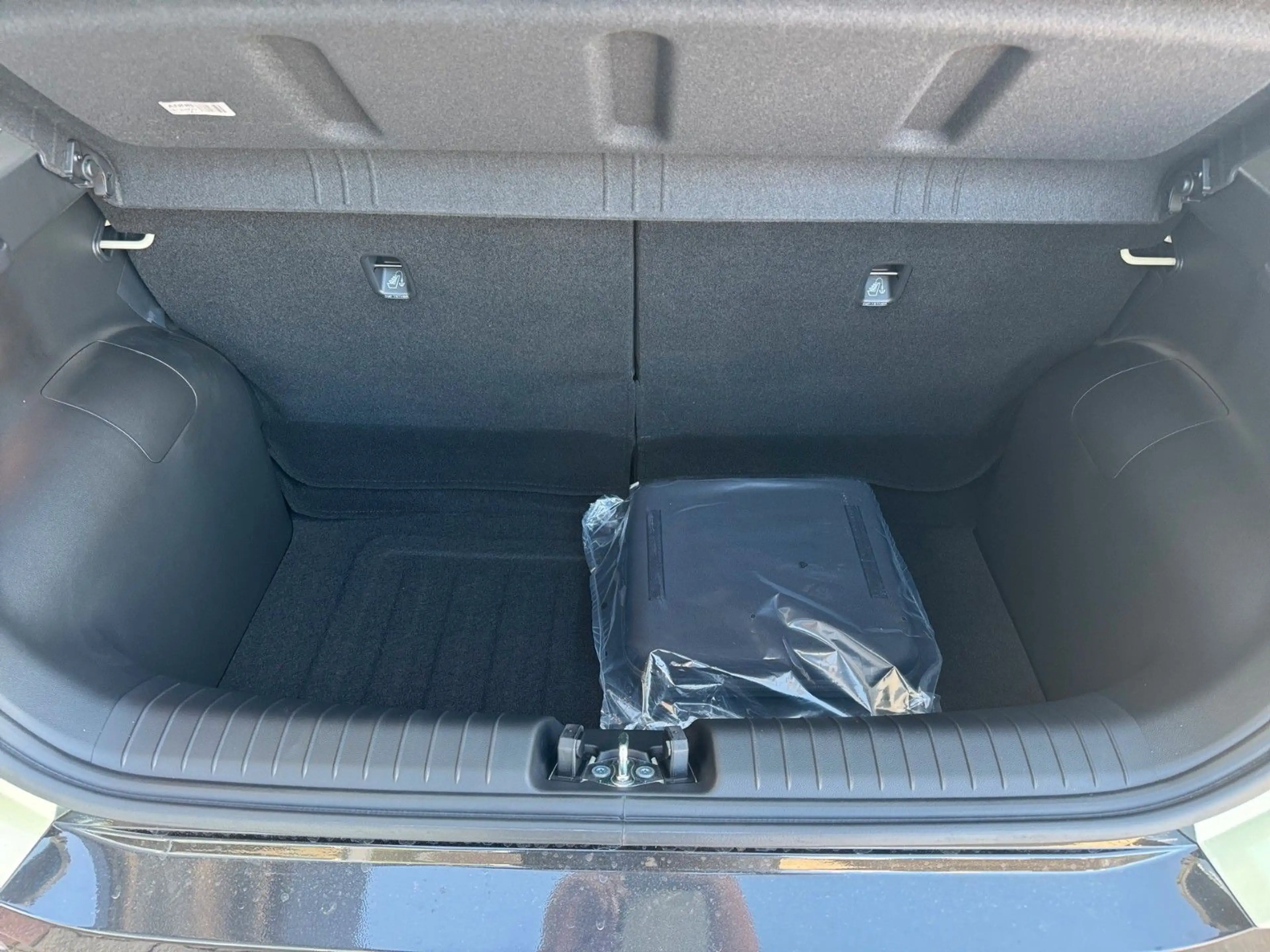 Hyundai Inster Inster Elektro 71 kW FWD Select — photo 12