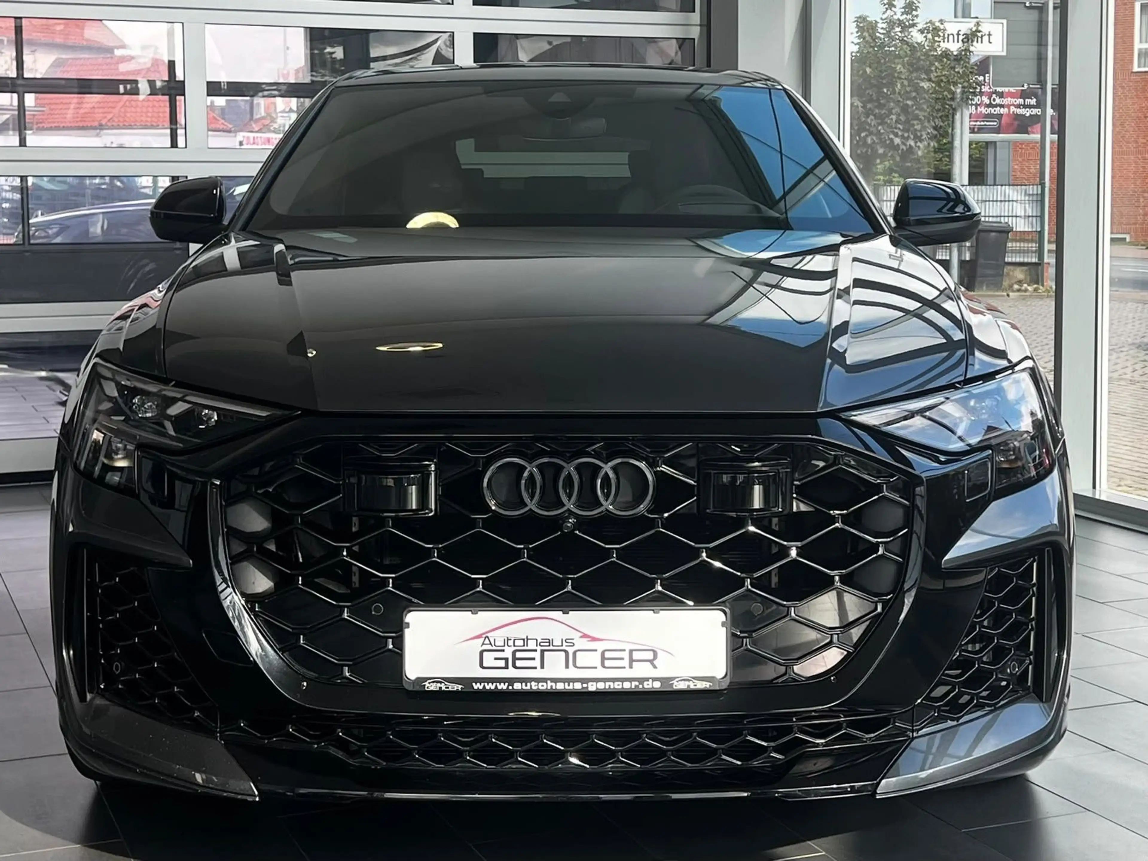 Audi RS Q8 4.0 TFSI quattro "Laser/Head-Up/Pano/B&O" — photo 2