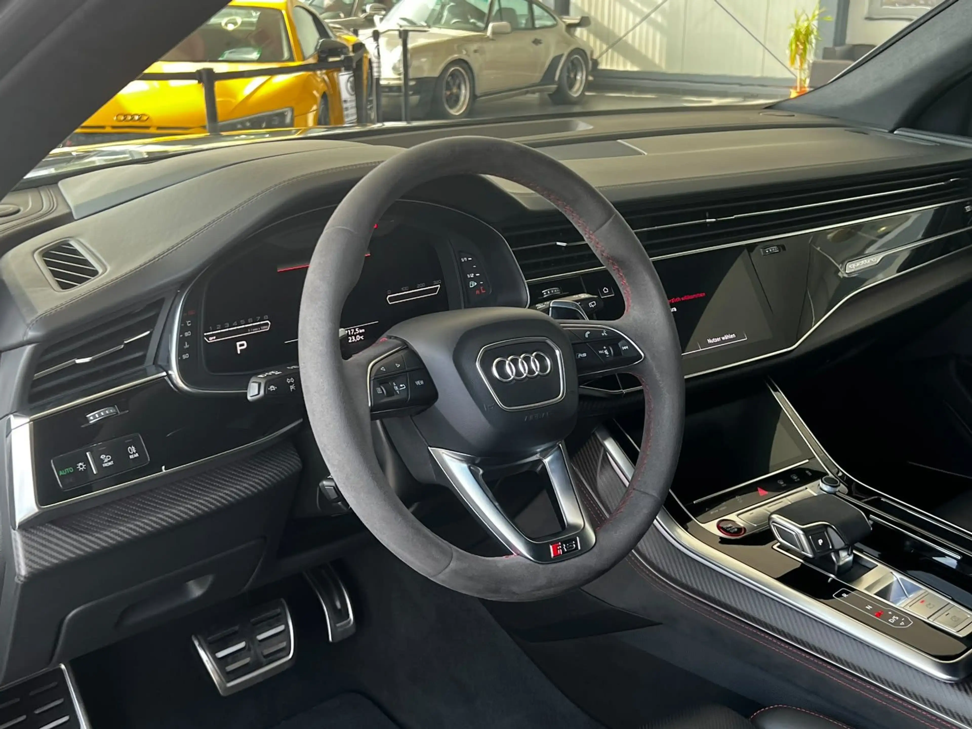 Audi RS Q8 4.0 TFSI quattro "Laser/Head-Up/Pano/B&O" — photo 11
