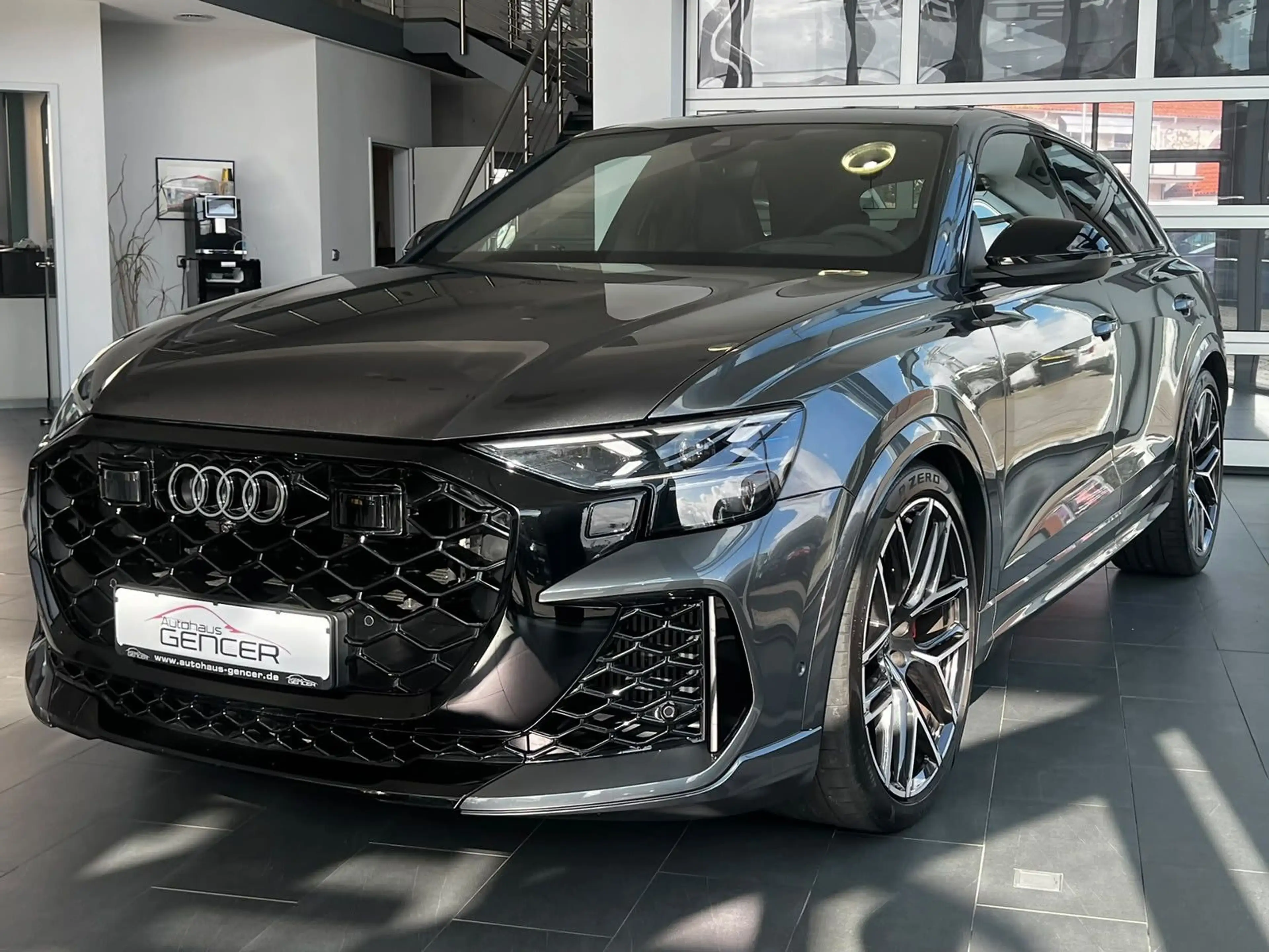Audi RS Q8 4.0 TFSI quattro "Laser/Head-Up/Pano/B&O"