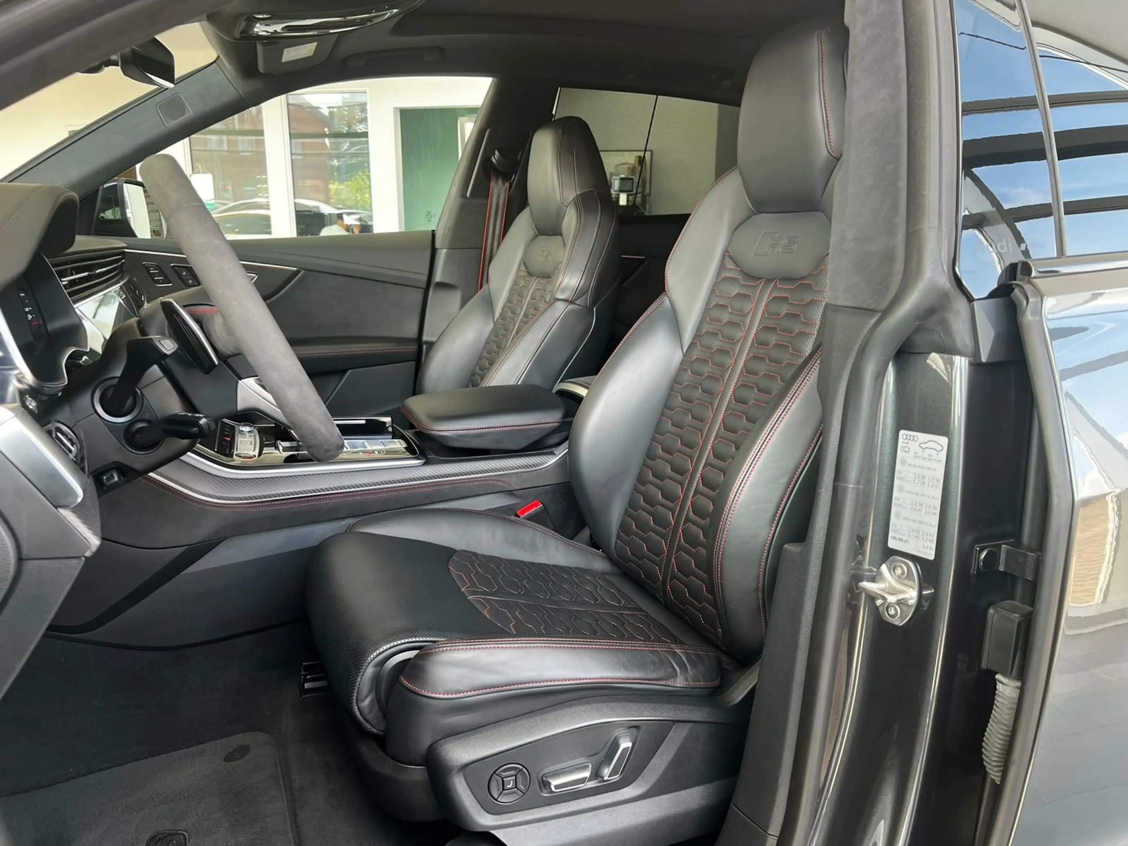 Audi RS Q8 4.0 TFSI quattro "Laser/Head-Up/Pano/B&O" — photo 9