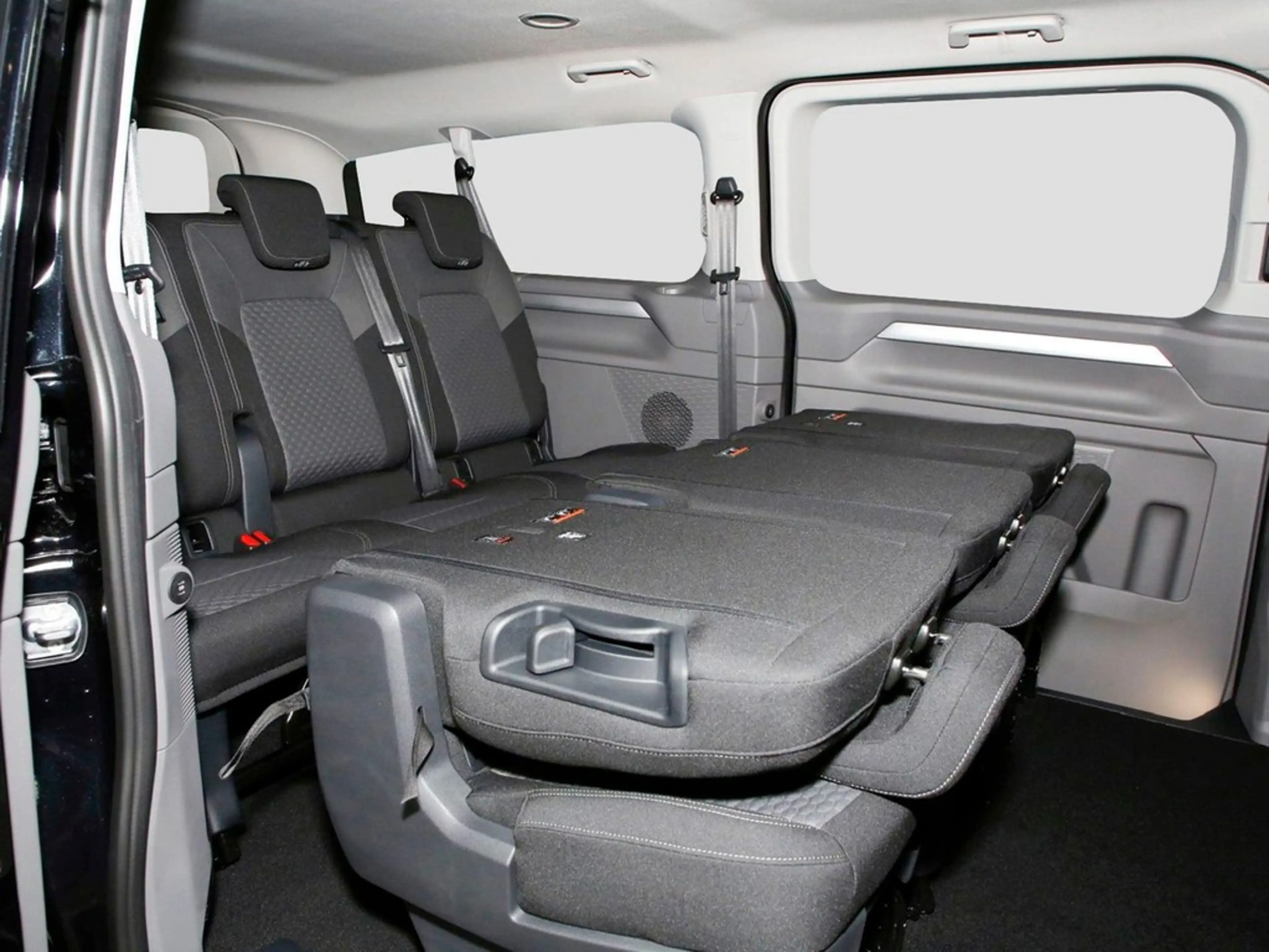 Volkswagen T7 Caravelle Life 2.0 TDI lang 8-G.Aut. 9-Sitzer — photo 10