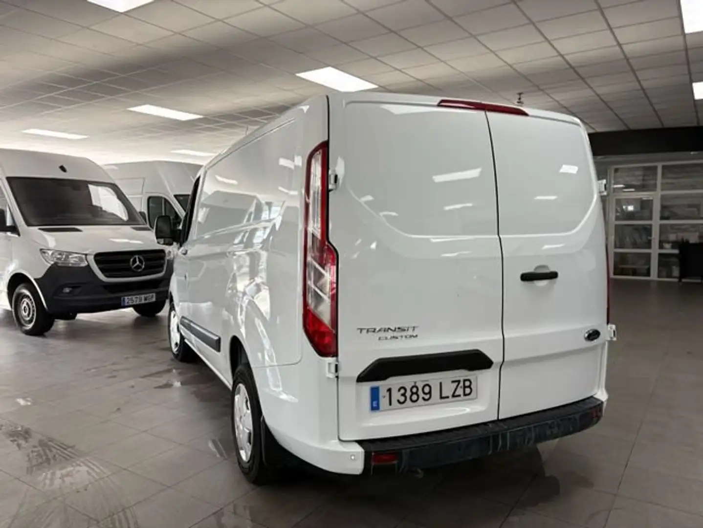 Ford Transit Custom 2.0 TDCI TREND 130 CV Blanco - 2