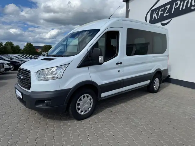 Ford Transit view 3