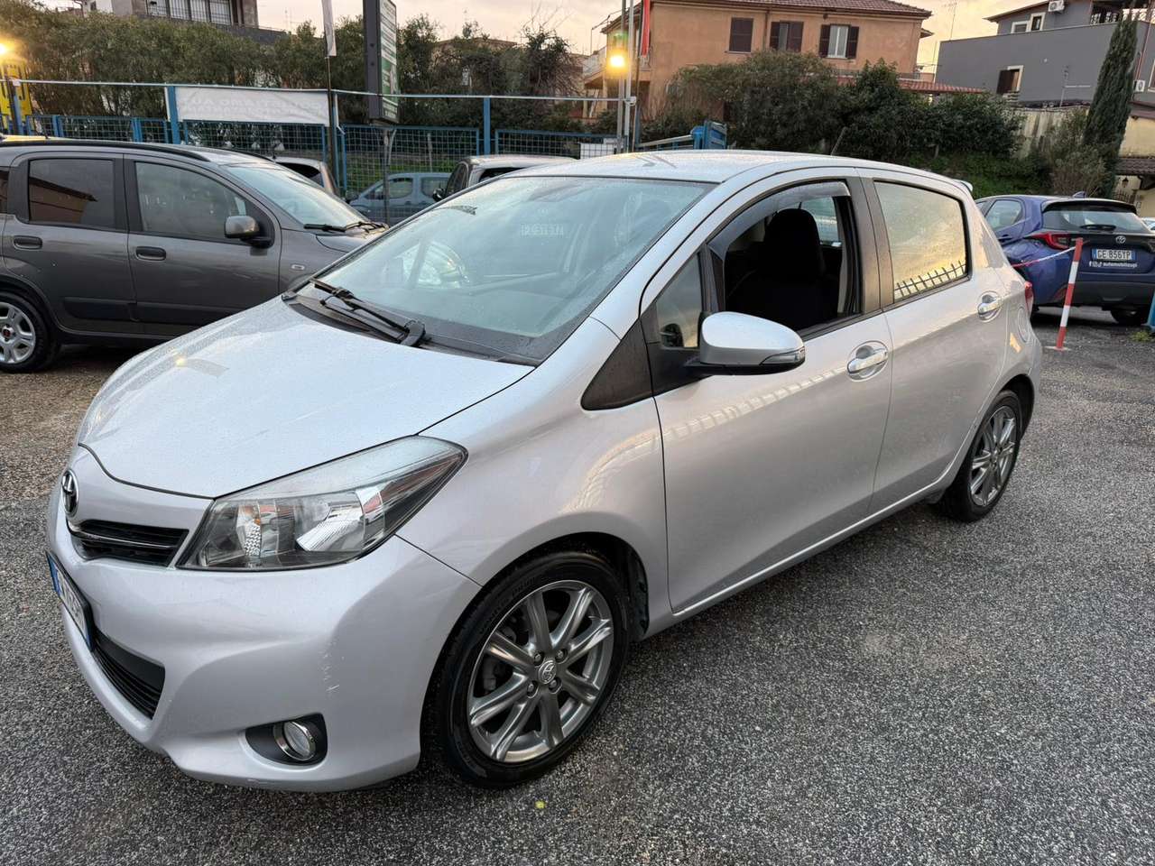 Toyota Yaris 5p 1.4 **GANCIO TRAINO/RETROCAMERA**