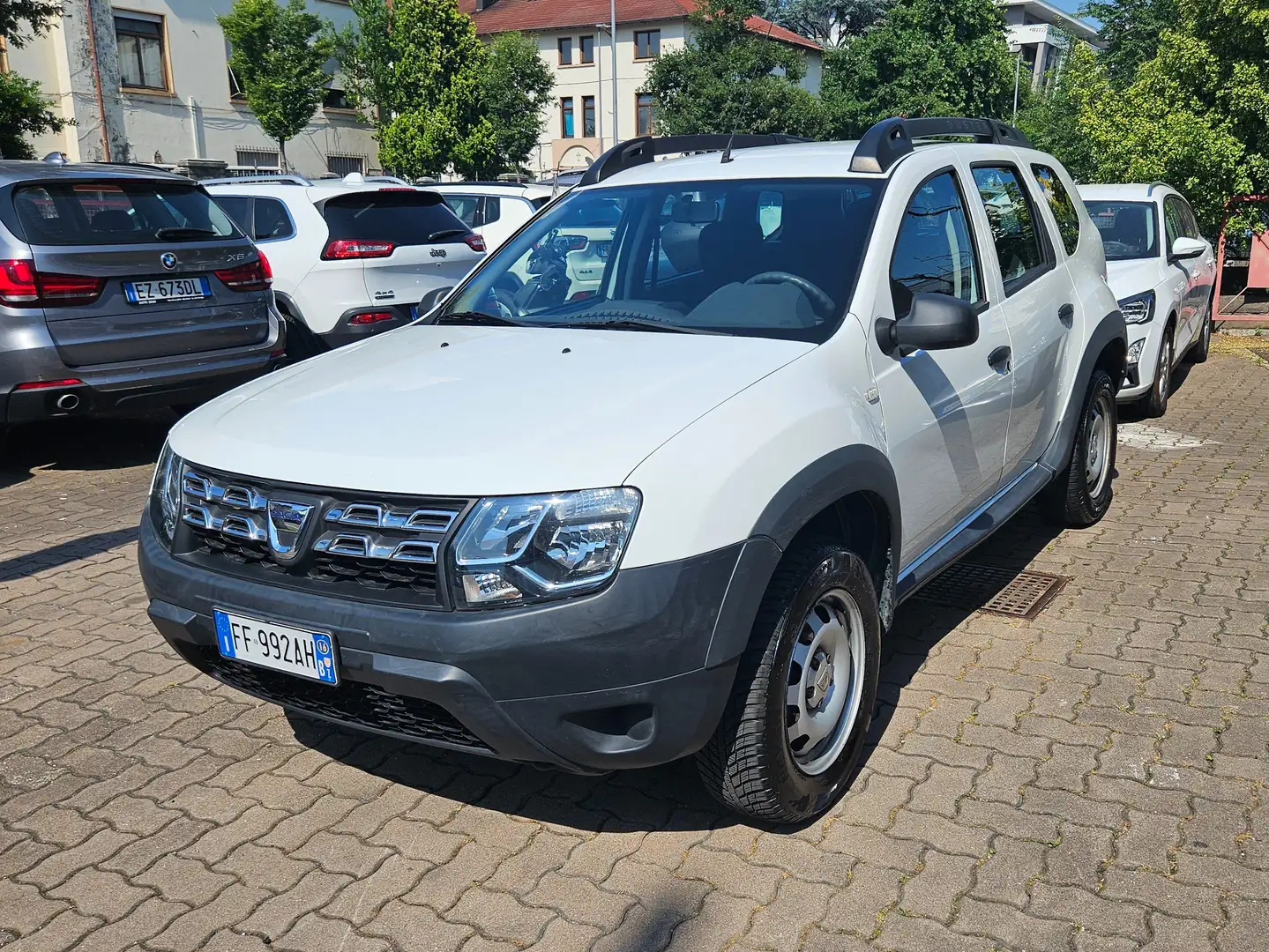 Dacia Duster 1.5 dci Ambiance Family 4x2 Blanc - 2