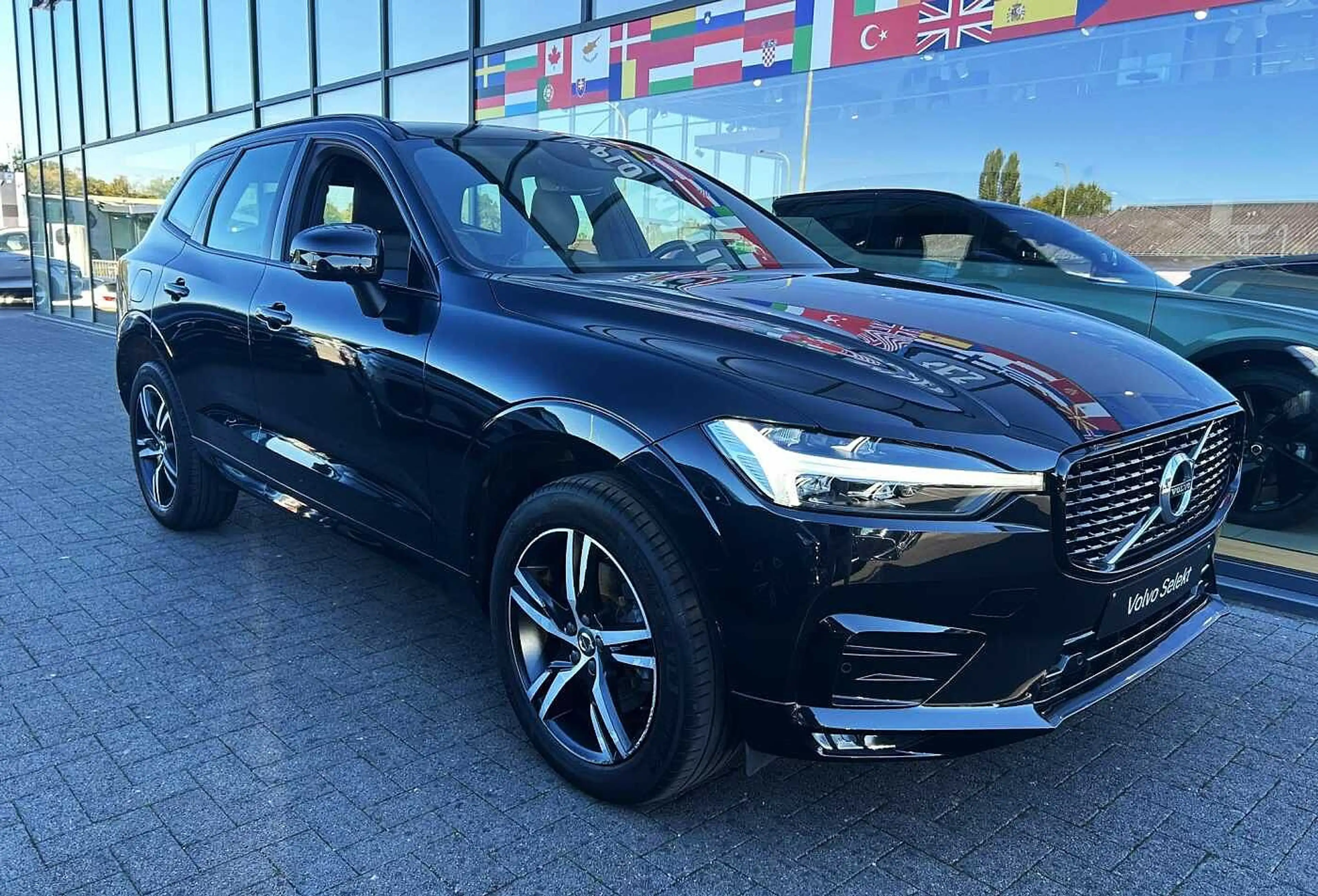 Volvo XC60 R-Design, B4 mild hybrid 'GARANTIE 2 ANS' — photo 4