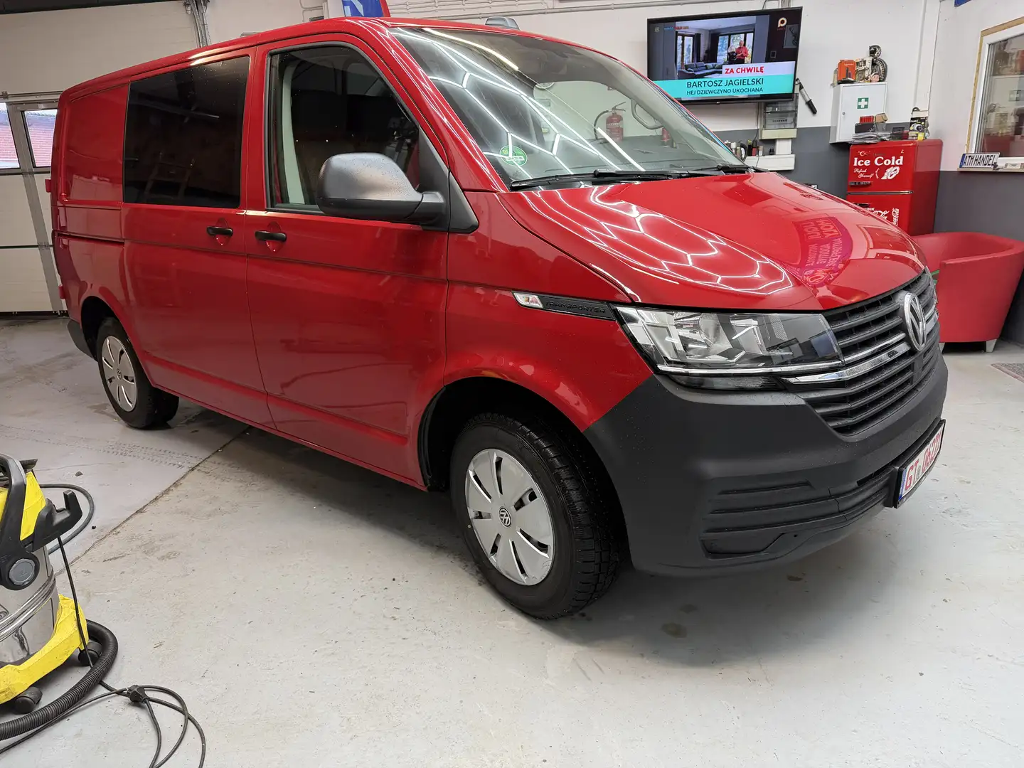 Volkswagen T6.1 Transporter FWD Rot - 1