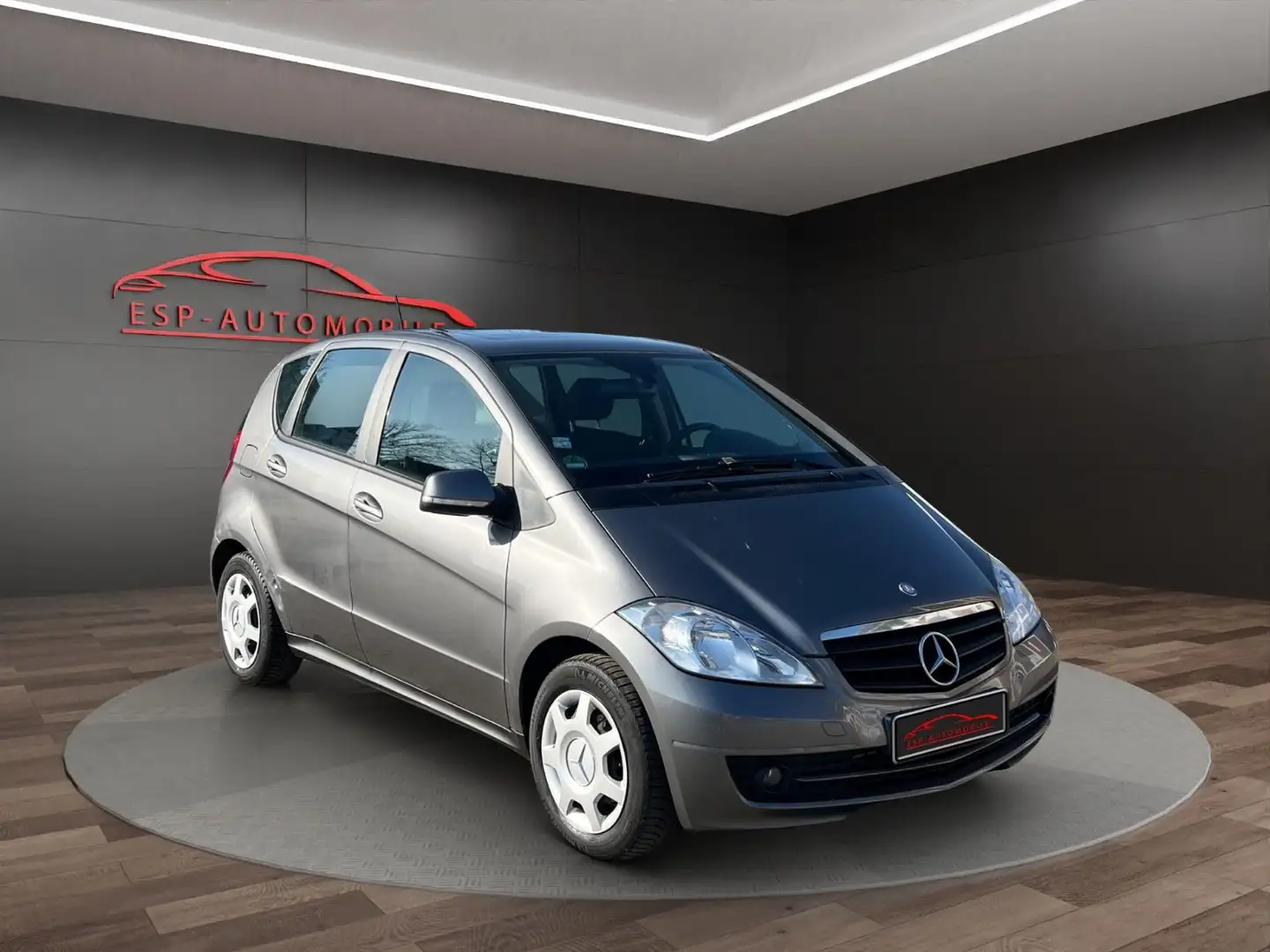 Mercedes-Benz A 180 Mercedes-Benz A 180 CDI*SHZ*KLIMA*PANO*TOP Gris - 2