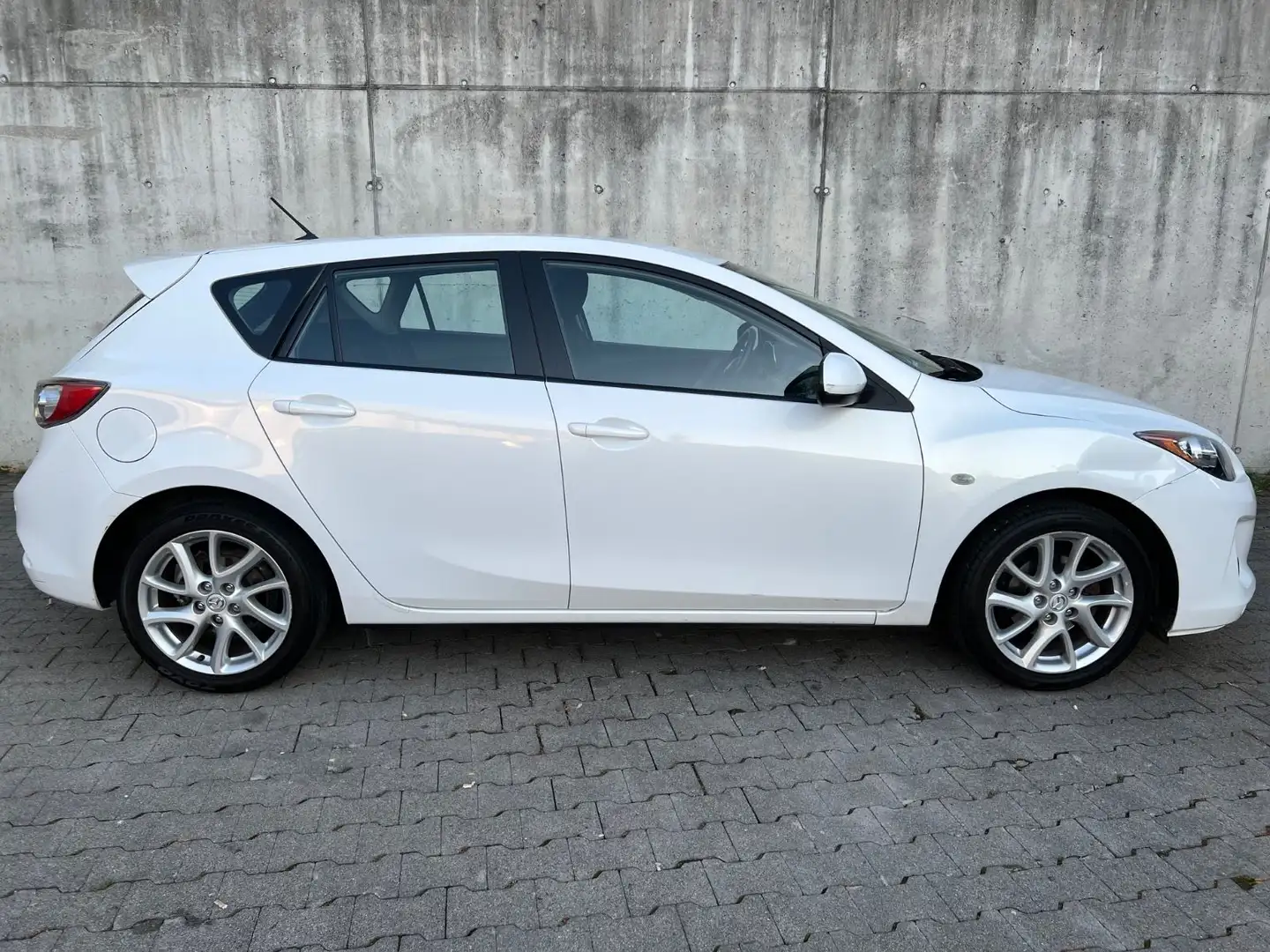 Mazda 3 1.6 MZR Center-Line*86TKM*1.Hand*PDC*Sitzhzg* Weiß - 2