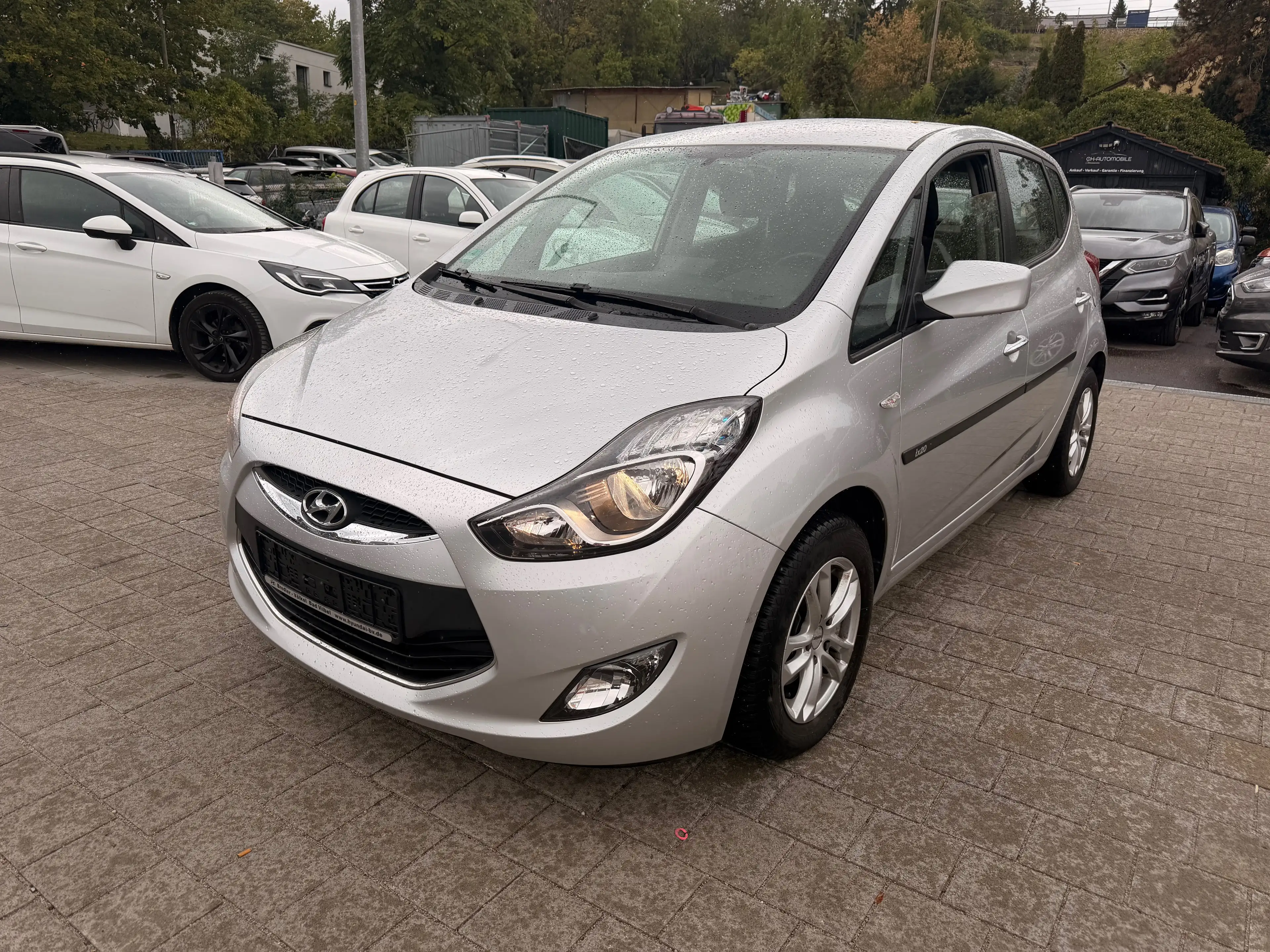 Hyundai iX20 Classic|TÜV NEU|NAVI|SHZ|Partronic|Klimautomatik|1Jahr Garantie inkl| — photo 2