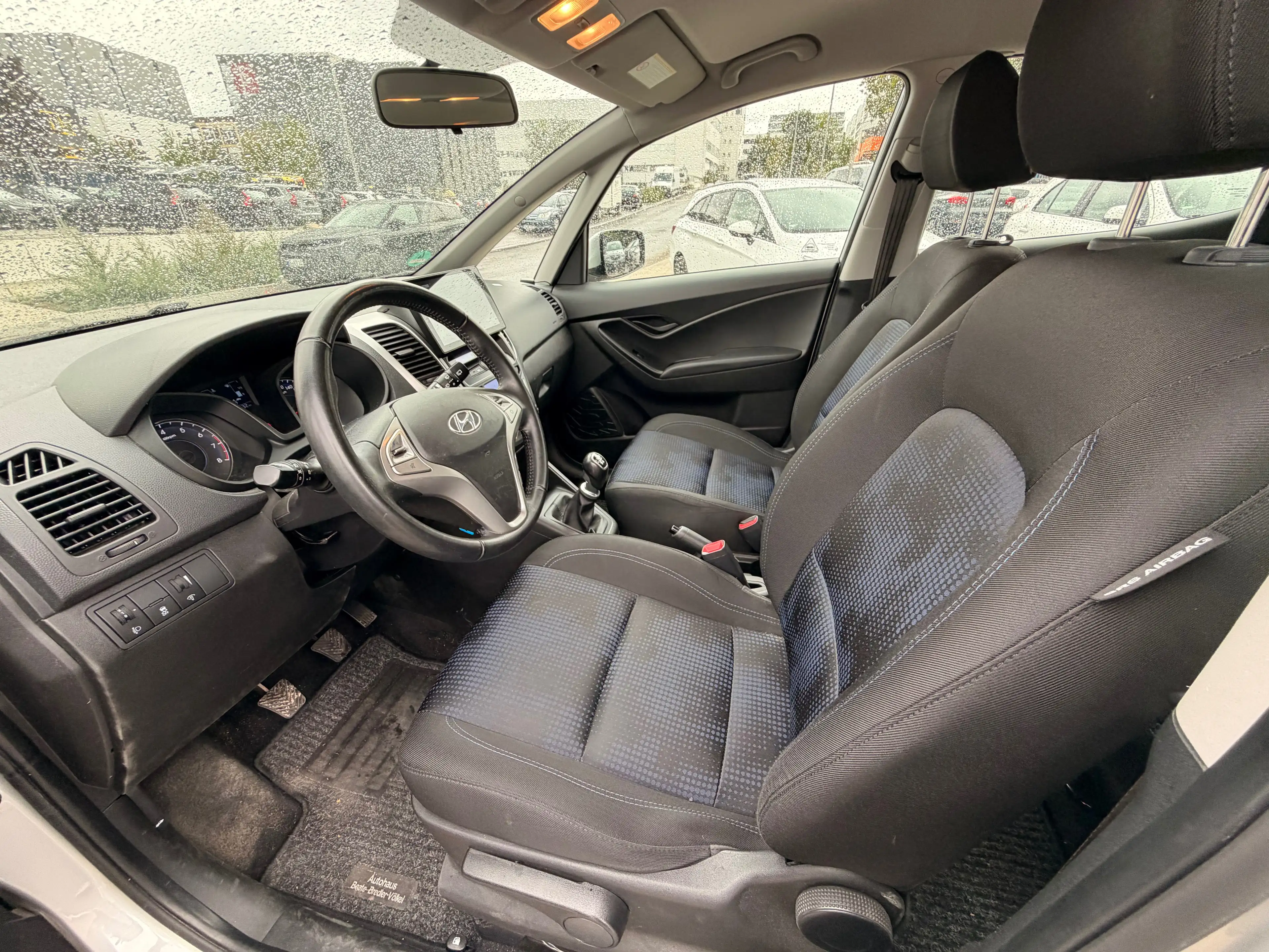 Hyundai iX20 Classic|TÜV NEU|NAVI|SHZ|Partronic|Klimautomatik|1Jahr Garantie inkl| — photo 10