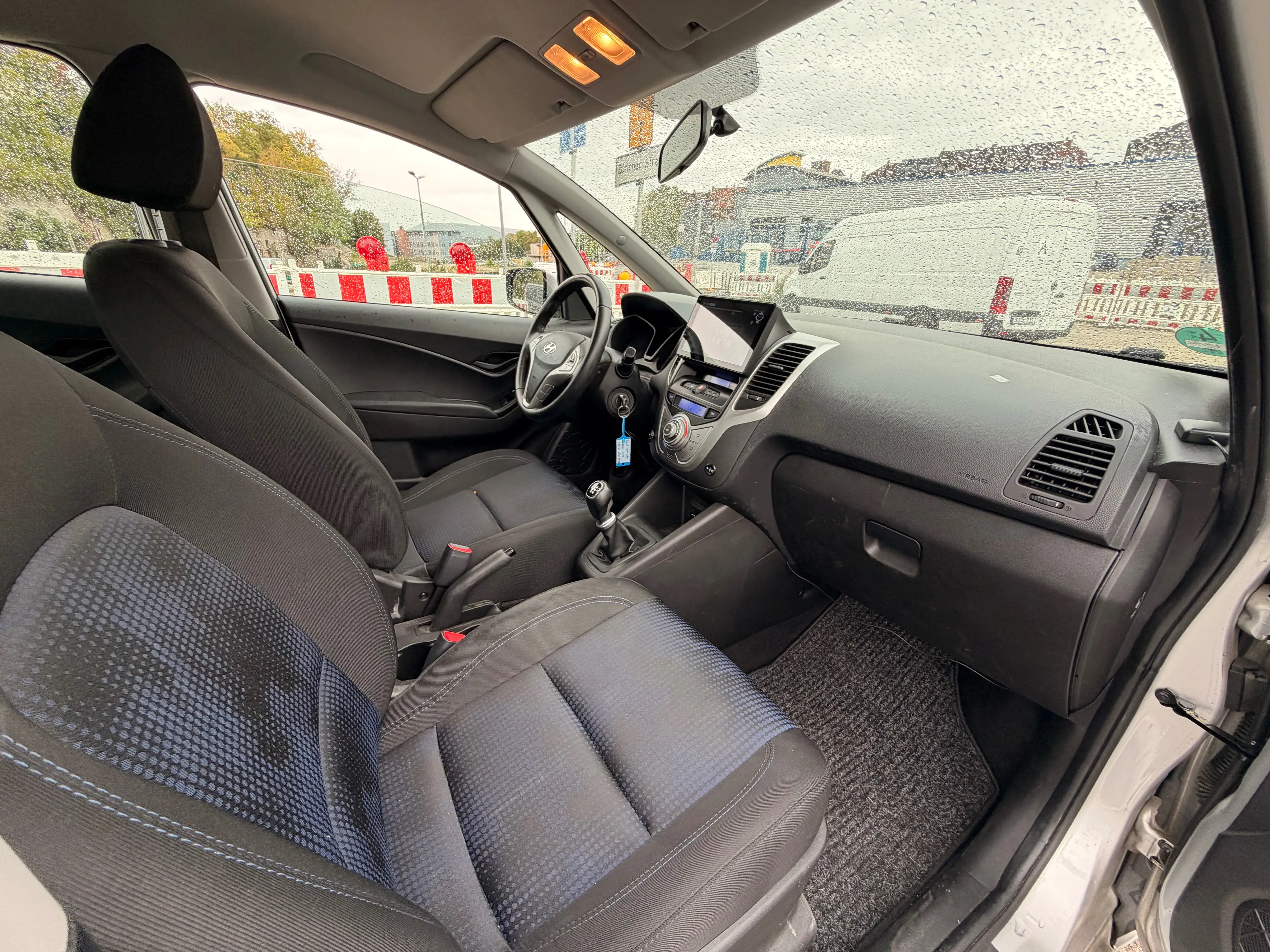 Hyundai iX20 Classic|TÜV NEU|NAVI|SHZ|Partronic|Klimautomatik|1Jahr Garantie inkl| — photo 9