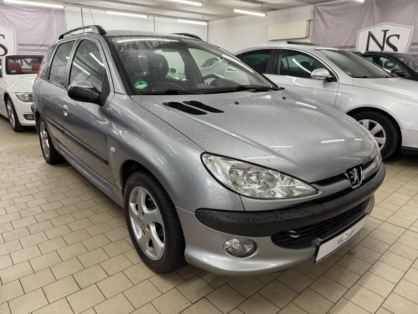 Peugeot 206 SW 1.6 *Klimaauto.*Vollleder*SHZ*TÜV NEU* Grau - 1