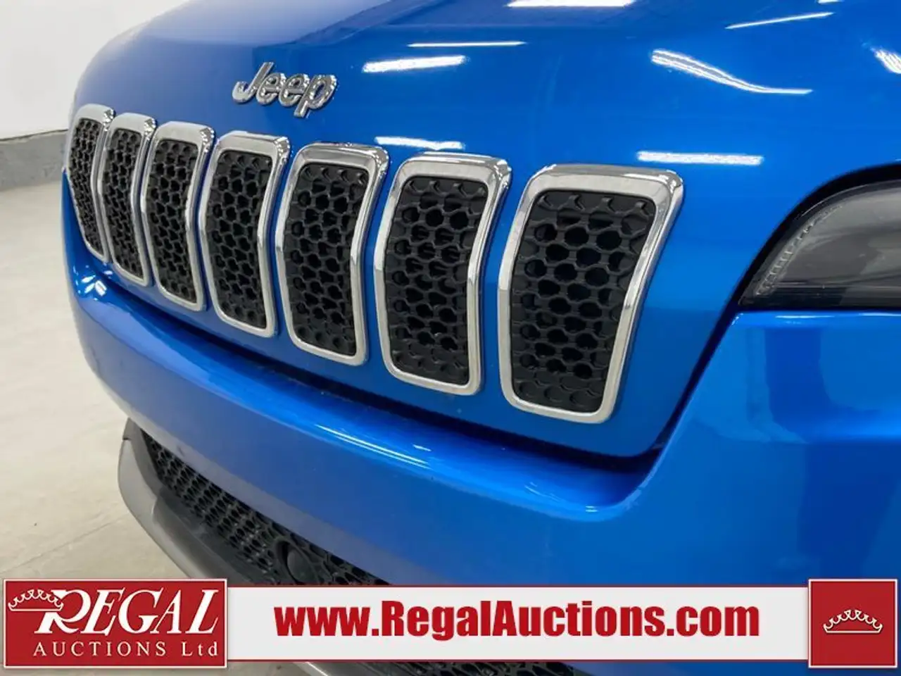 Jeep Cherokee снимка Jeep Cherokee